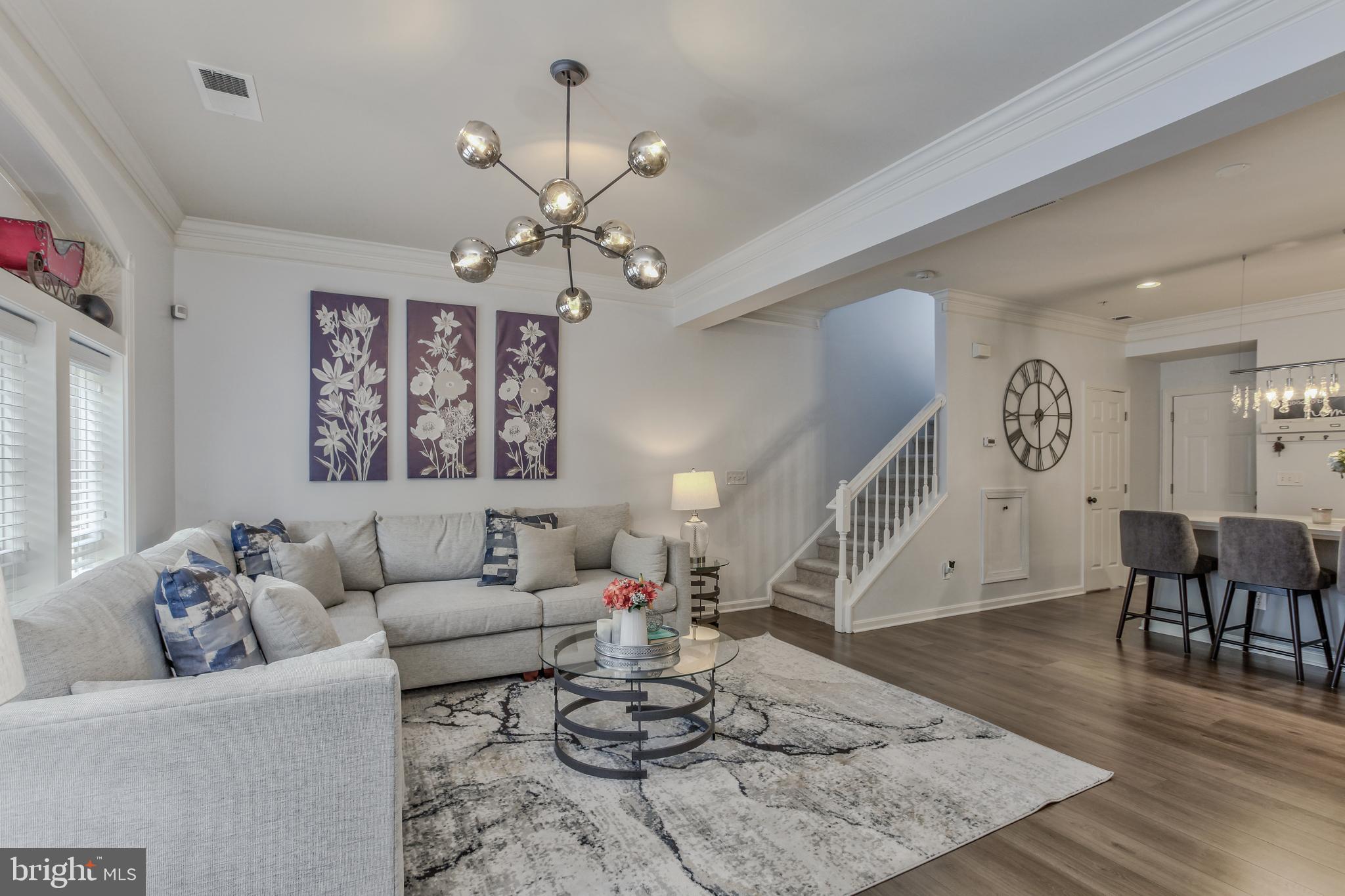 HIDDEN CREEK - Residential