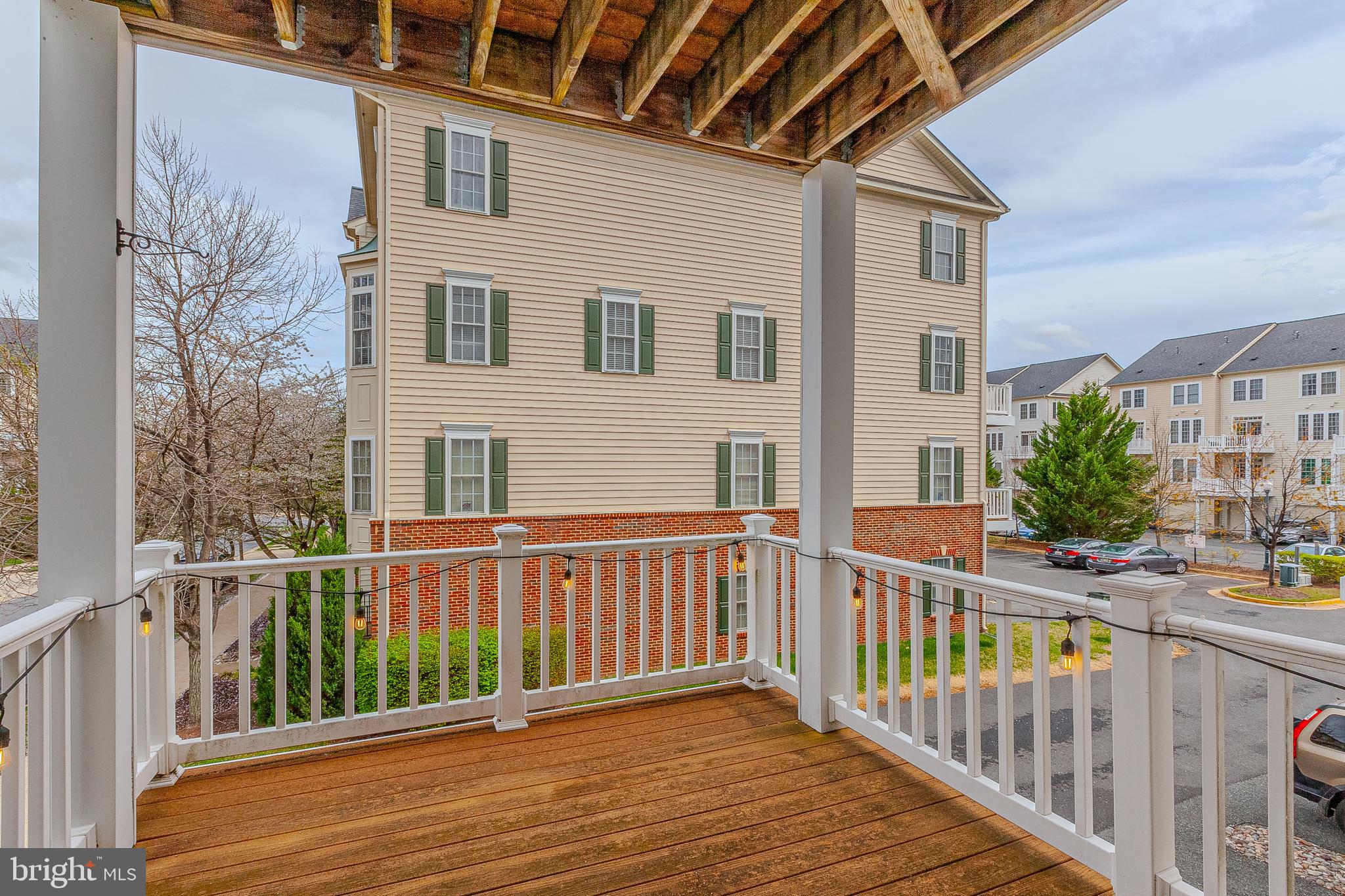 HIDDEN CREEK - Residential