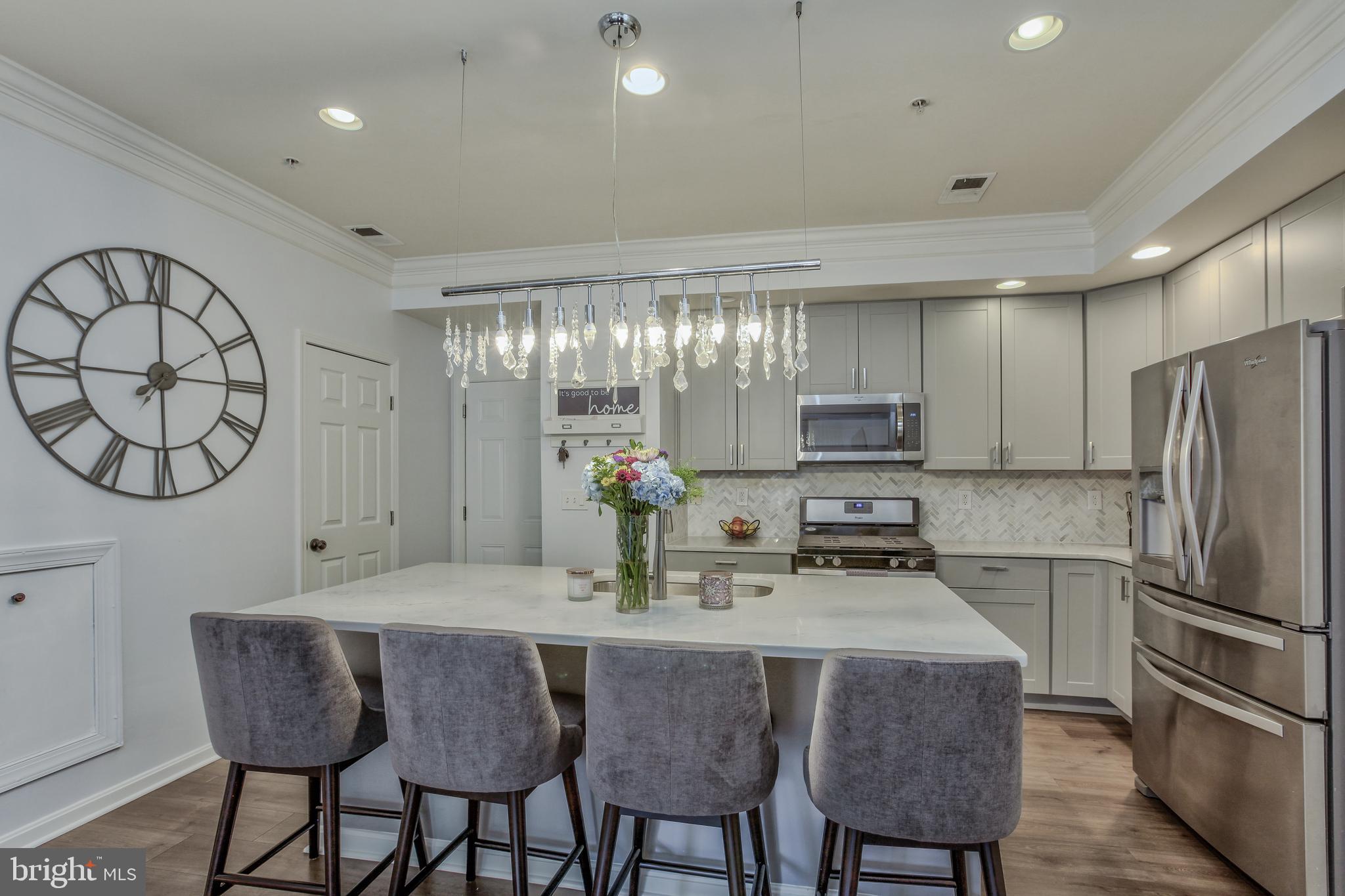 HIDDEN CREEK - Residential