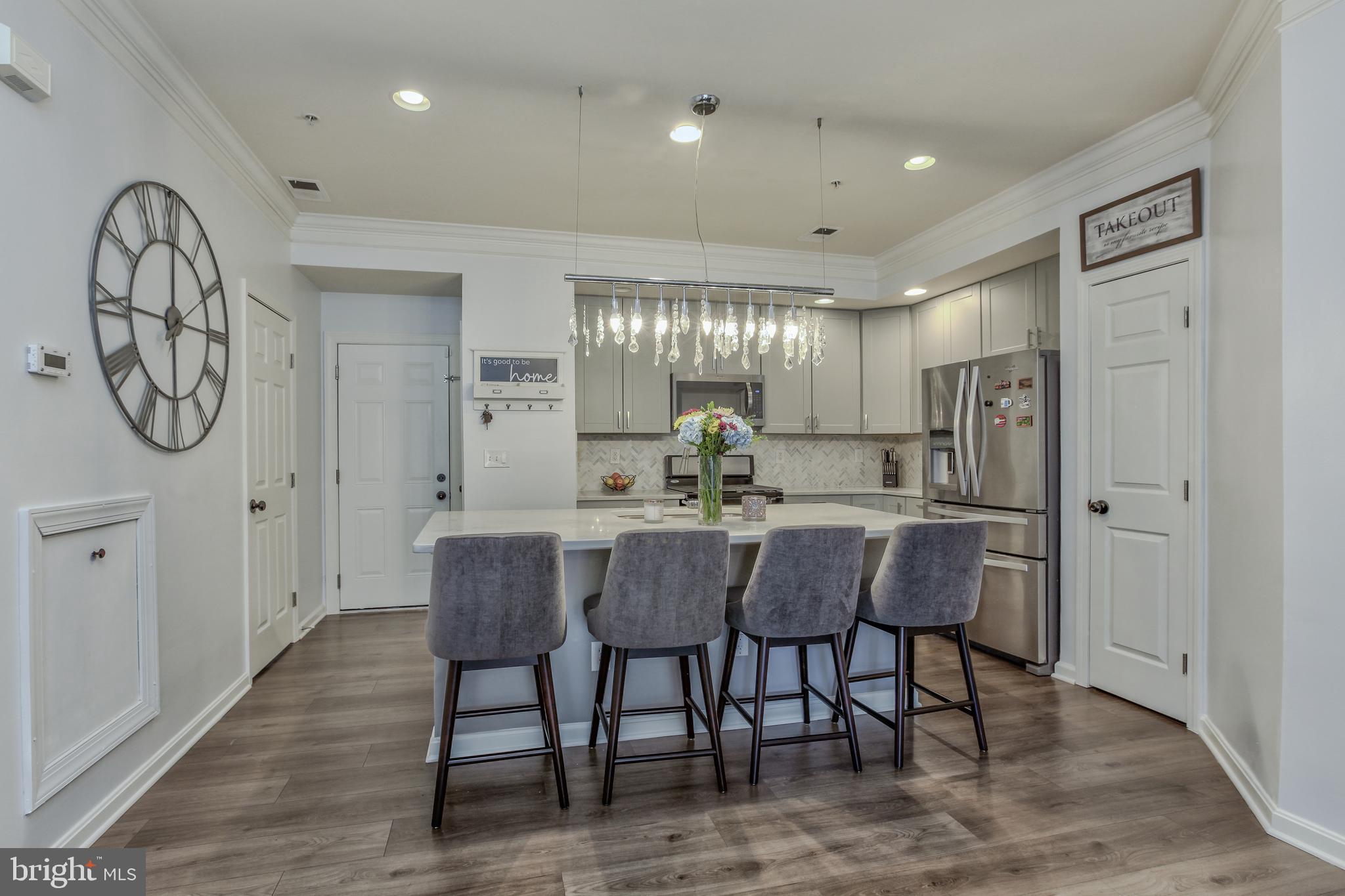 HIDDEN CREEK - Residential