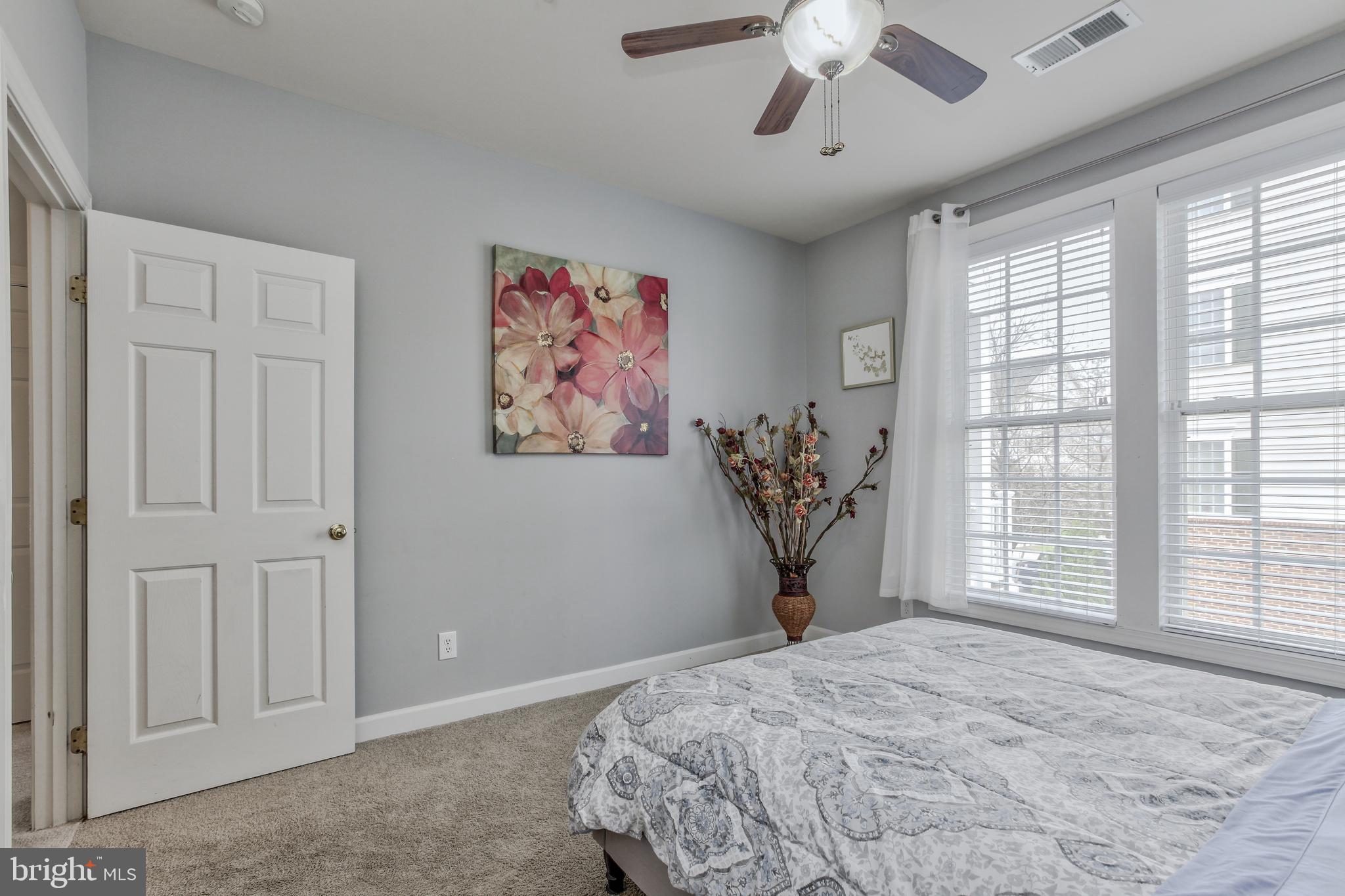 HIDDEN CREEK - Residential