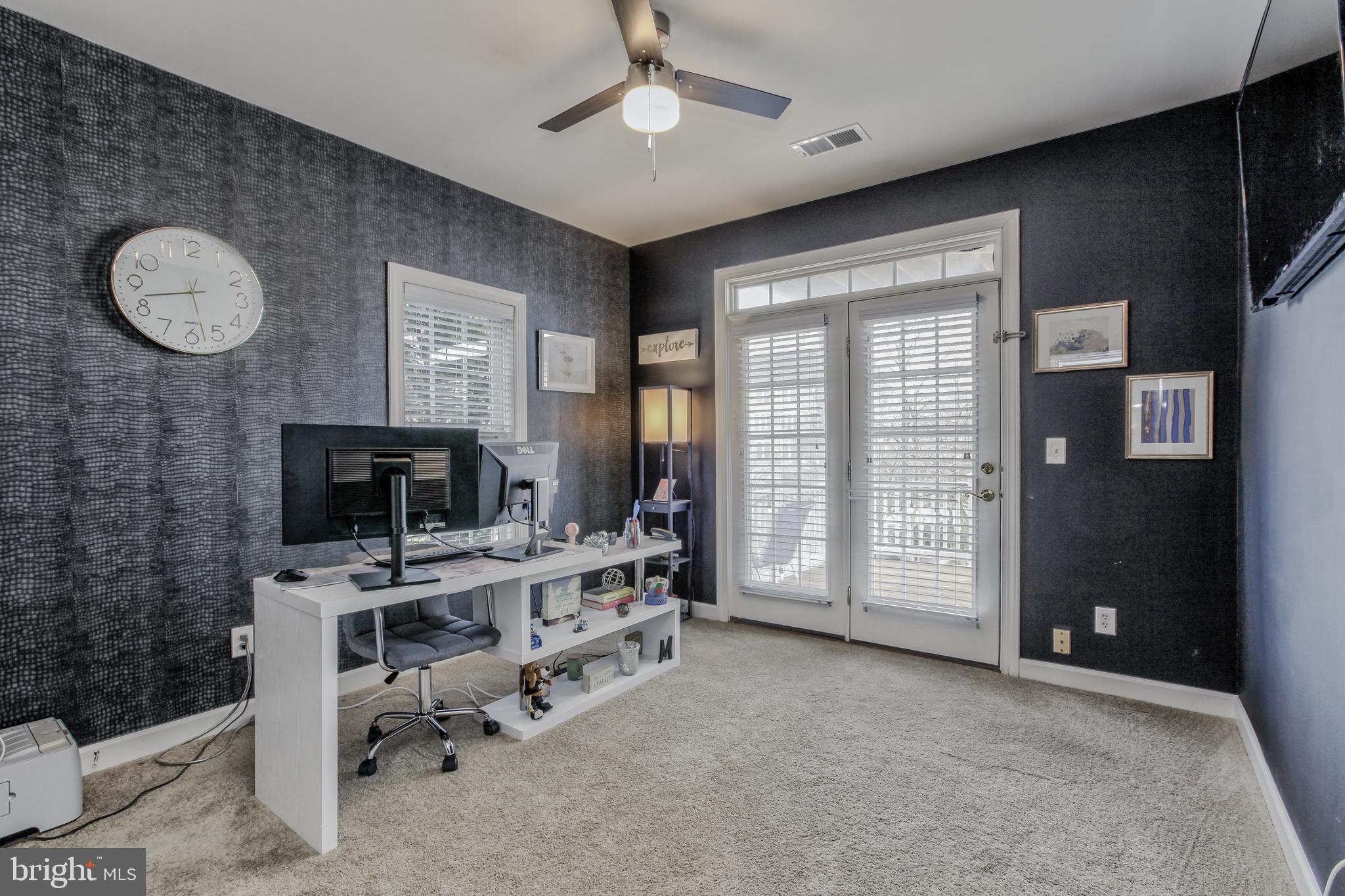 HIDDEN CREEK - Residential