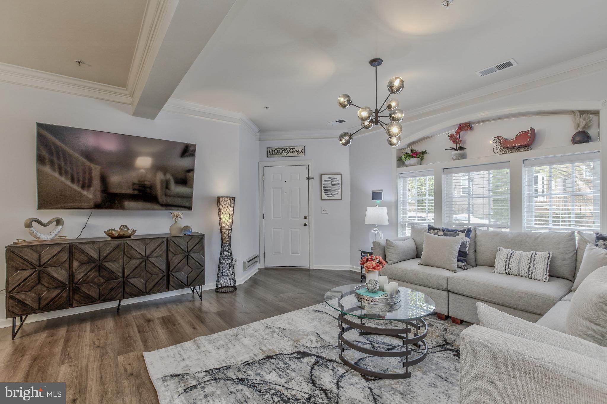 HIDDEN CREEK - Residential