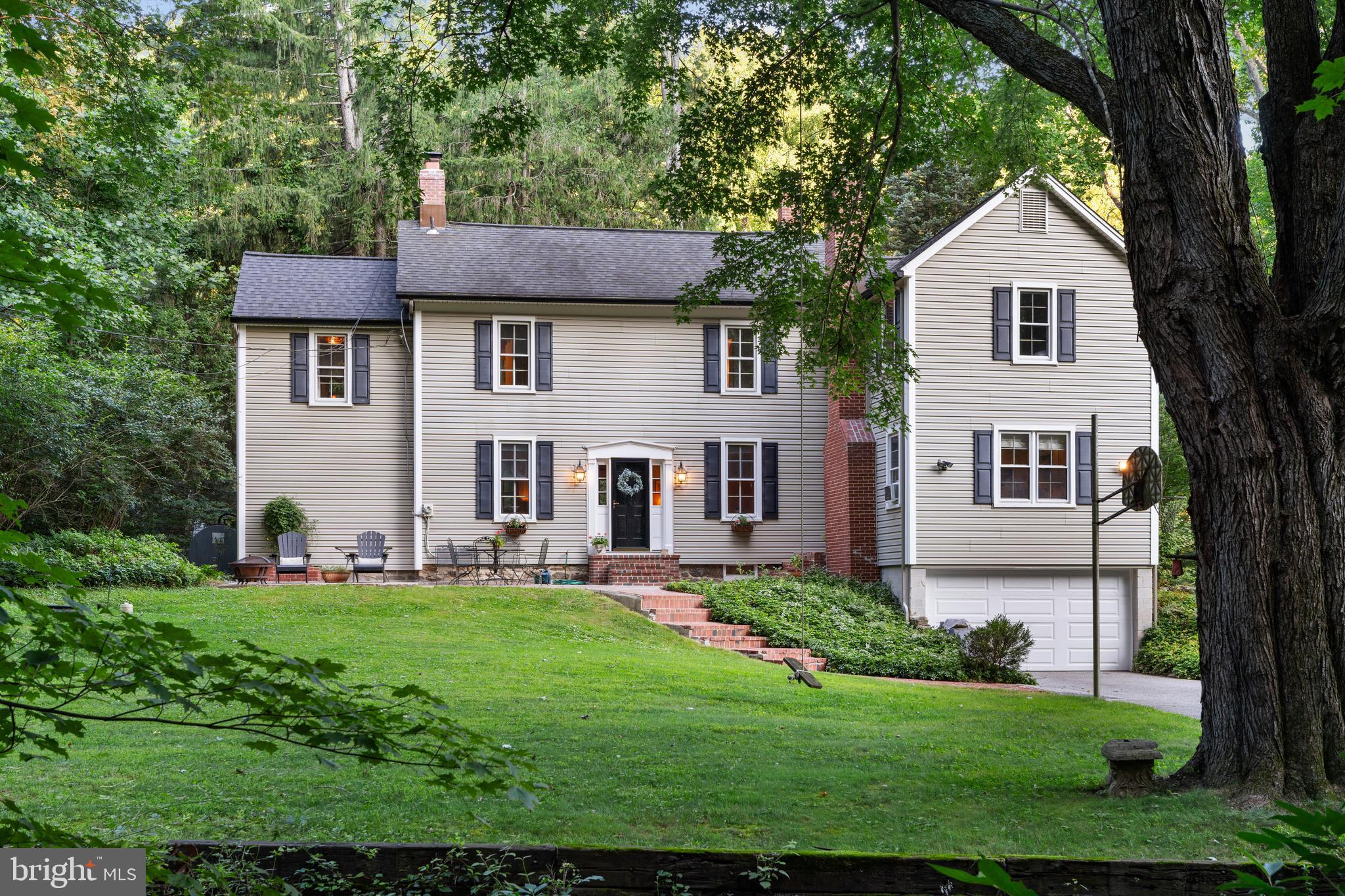 805 WARREN ROAD