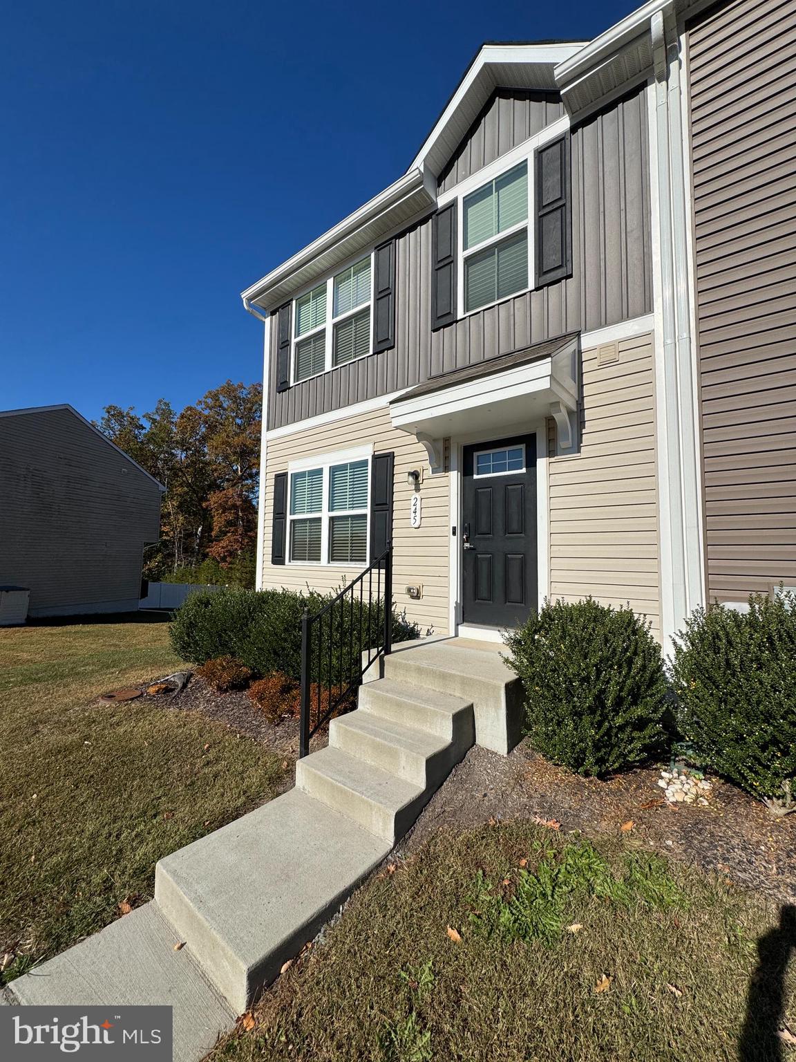 245 TOURNAMENT CIRCLE