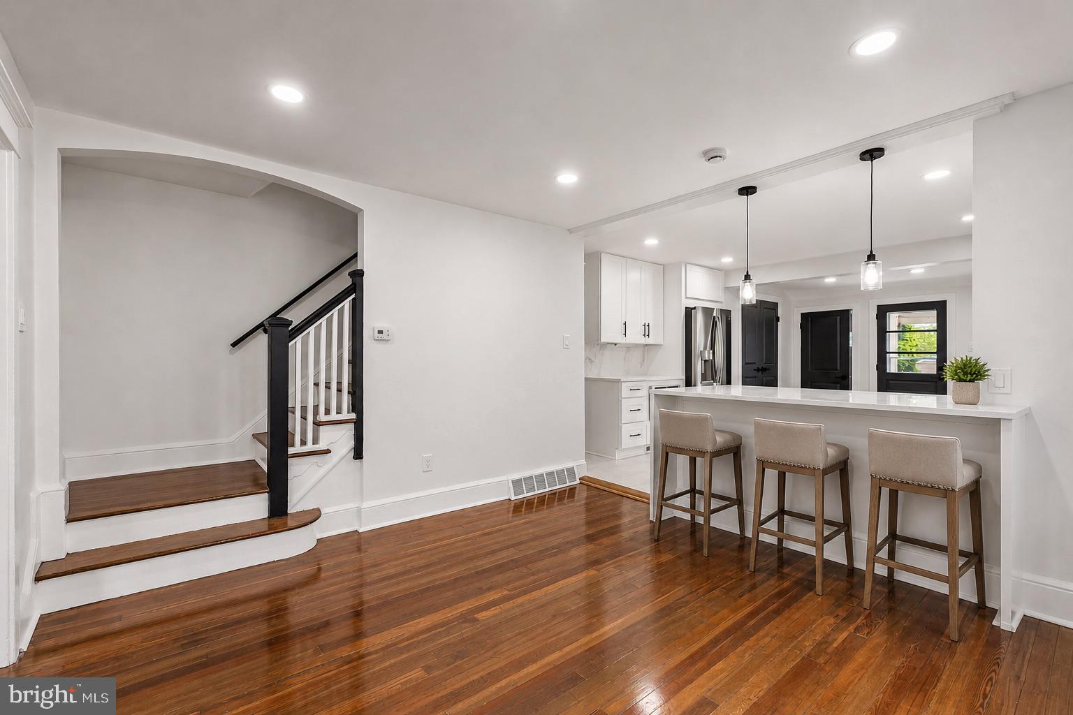 GREYTHORNE WOODS - Residential
