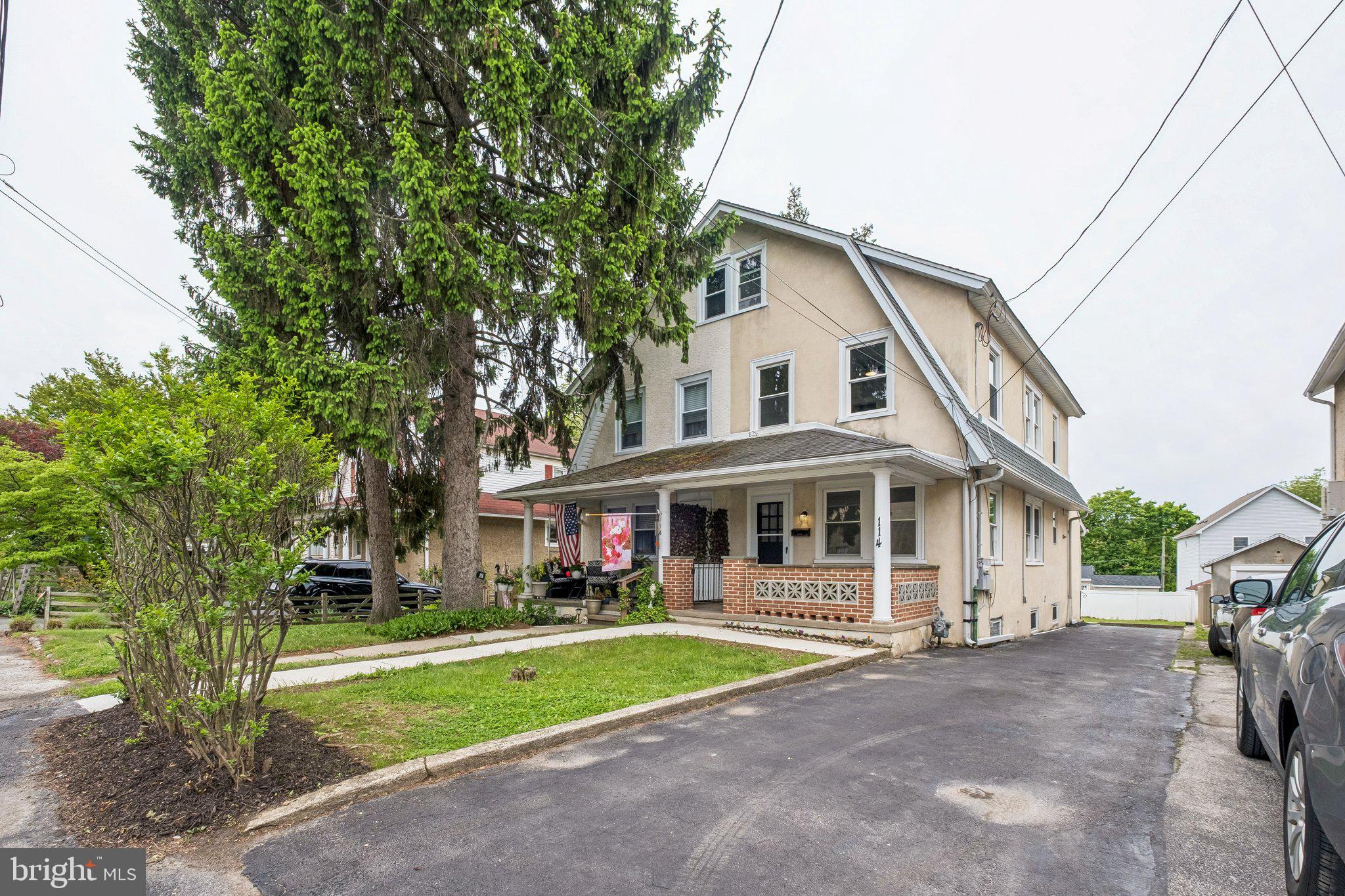 GREYTHORNE WOODS - Residential