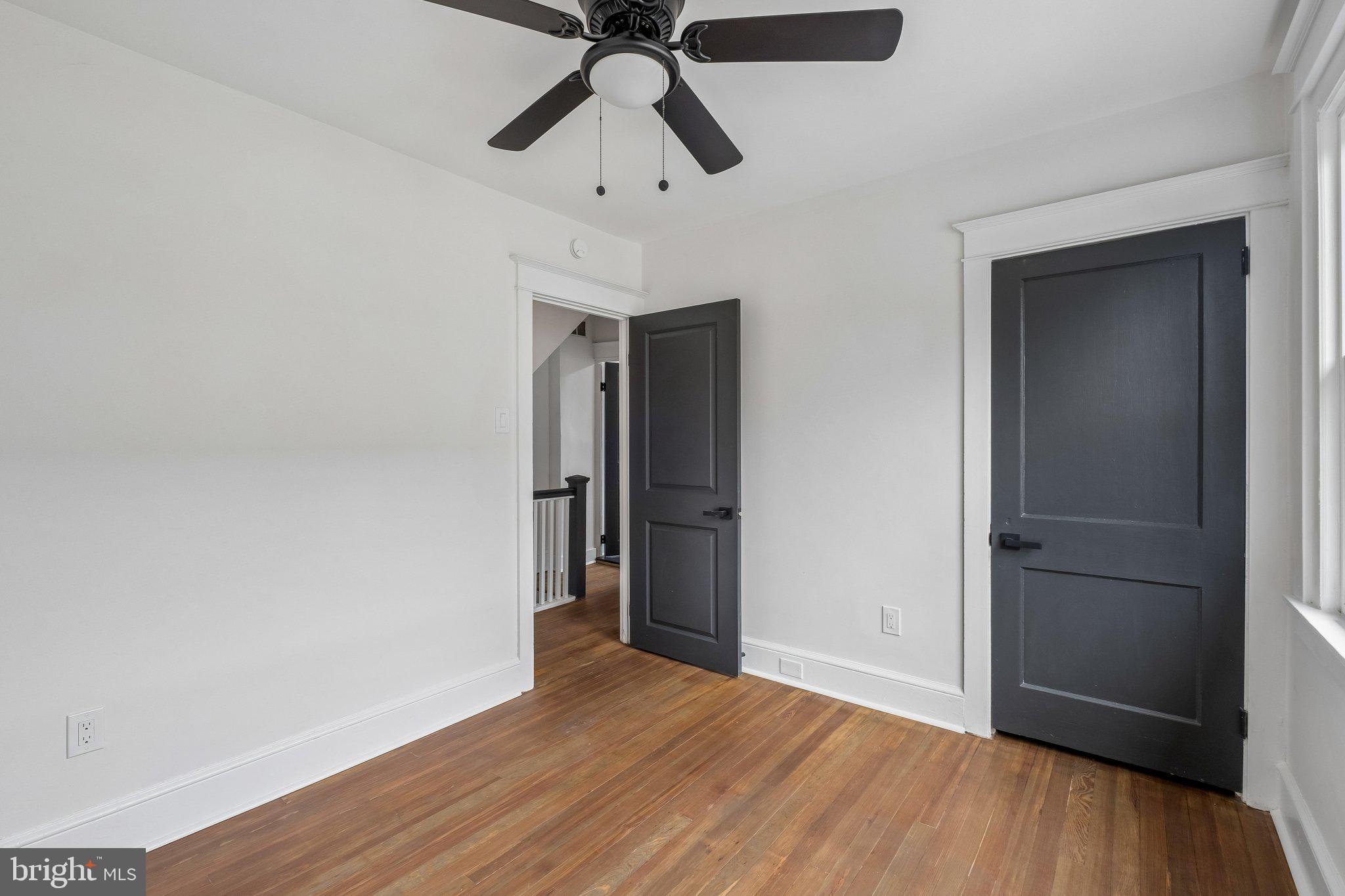 GREYTHORNE WOODS - Residential