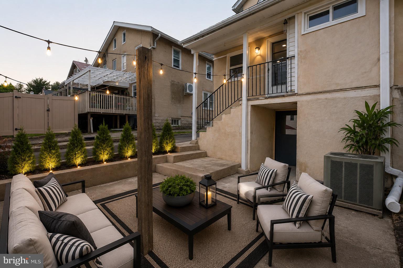 GREYTHORNE WOODS - Residential