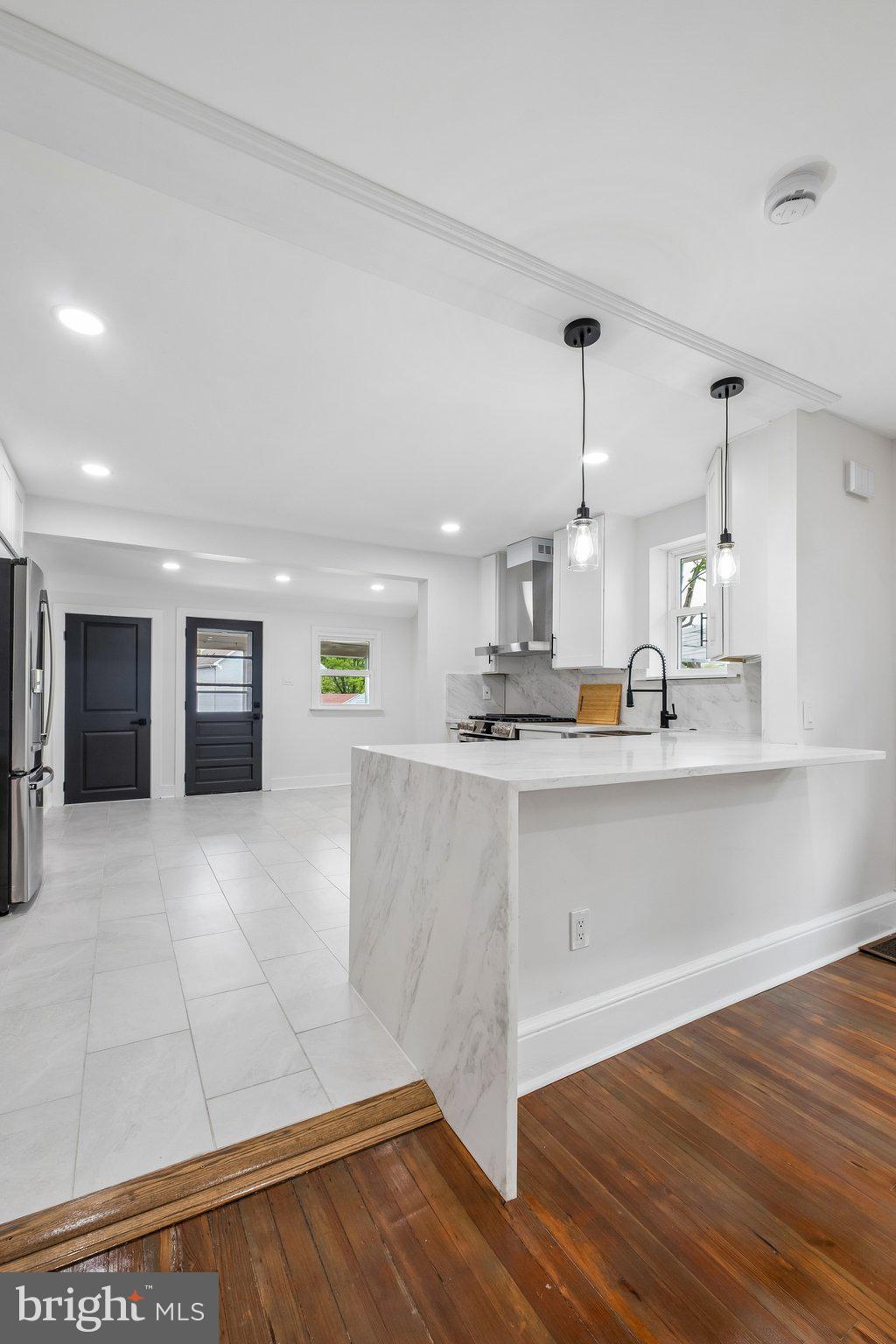 GREYTHORNE WOODS - Residential