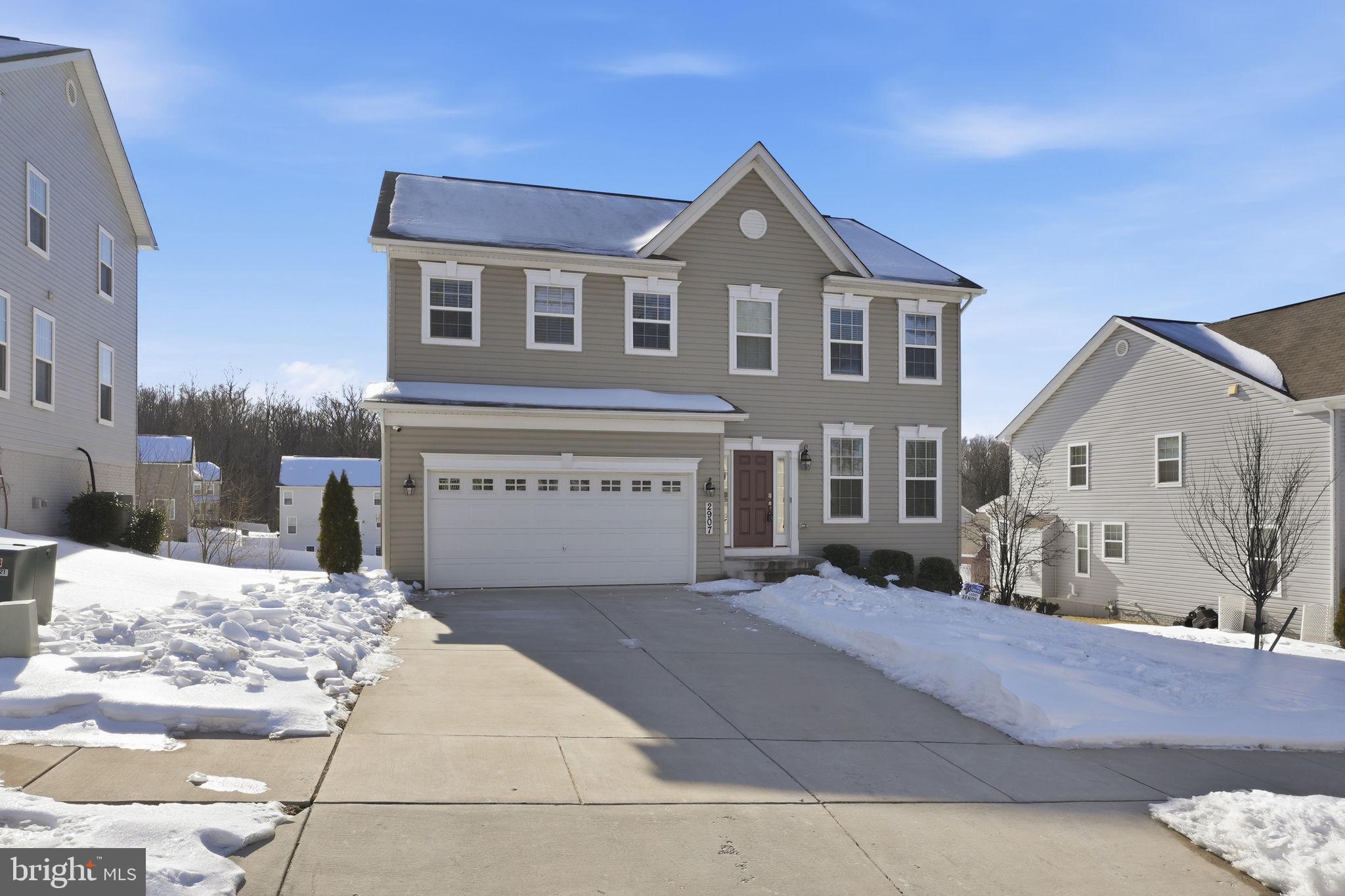 WINDSOR MANOR - Residential