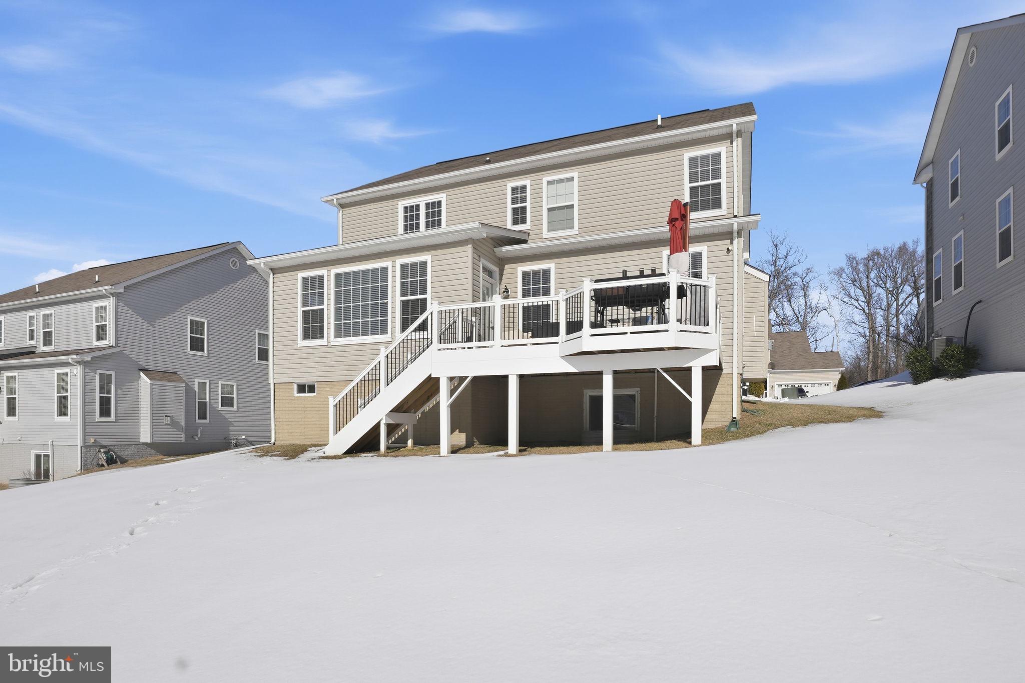 WINDSOR MANOR - Residential