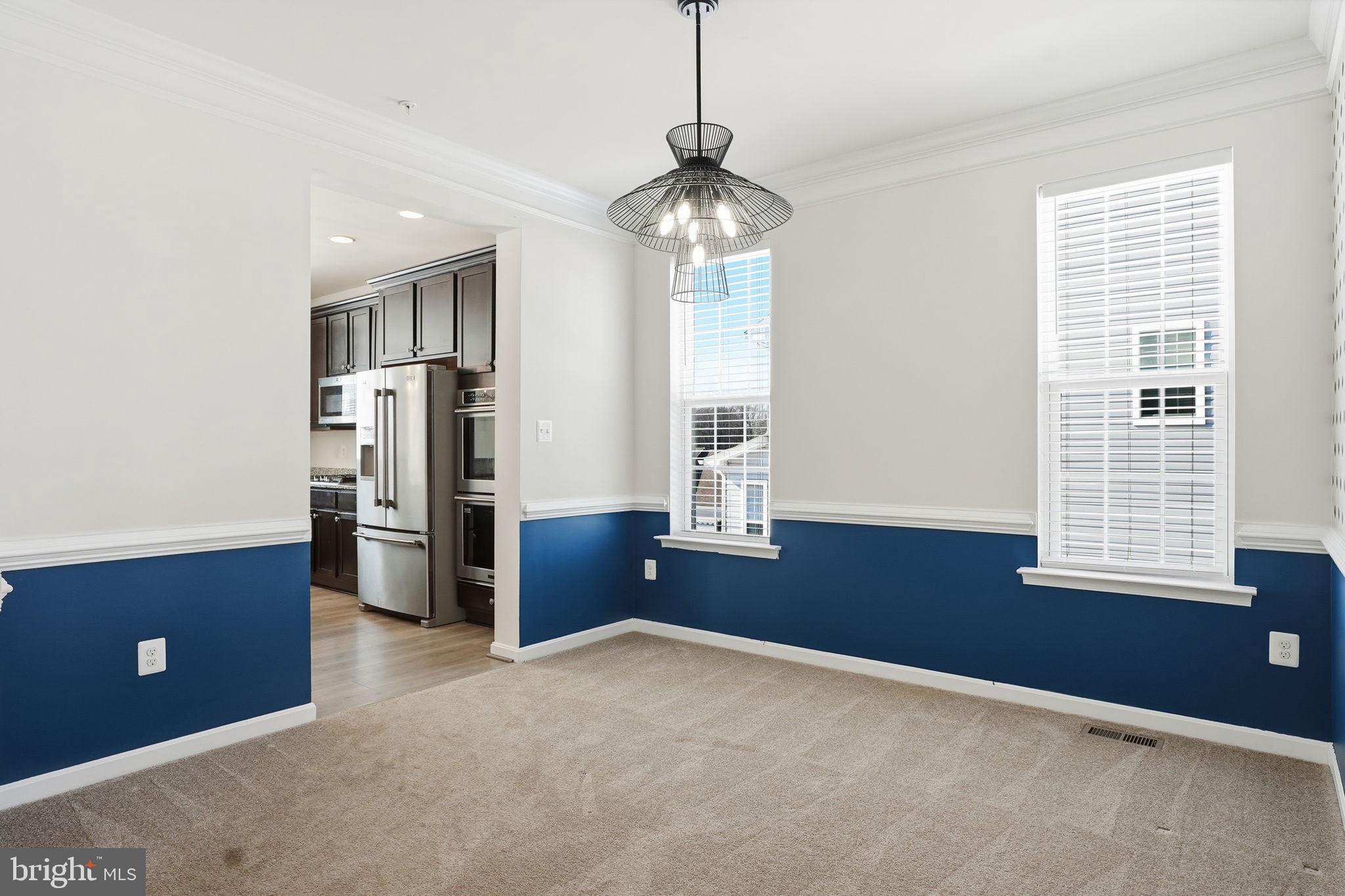 WINDSOR MANOR - Residential