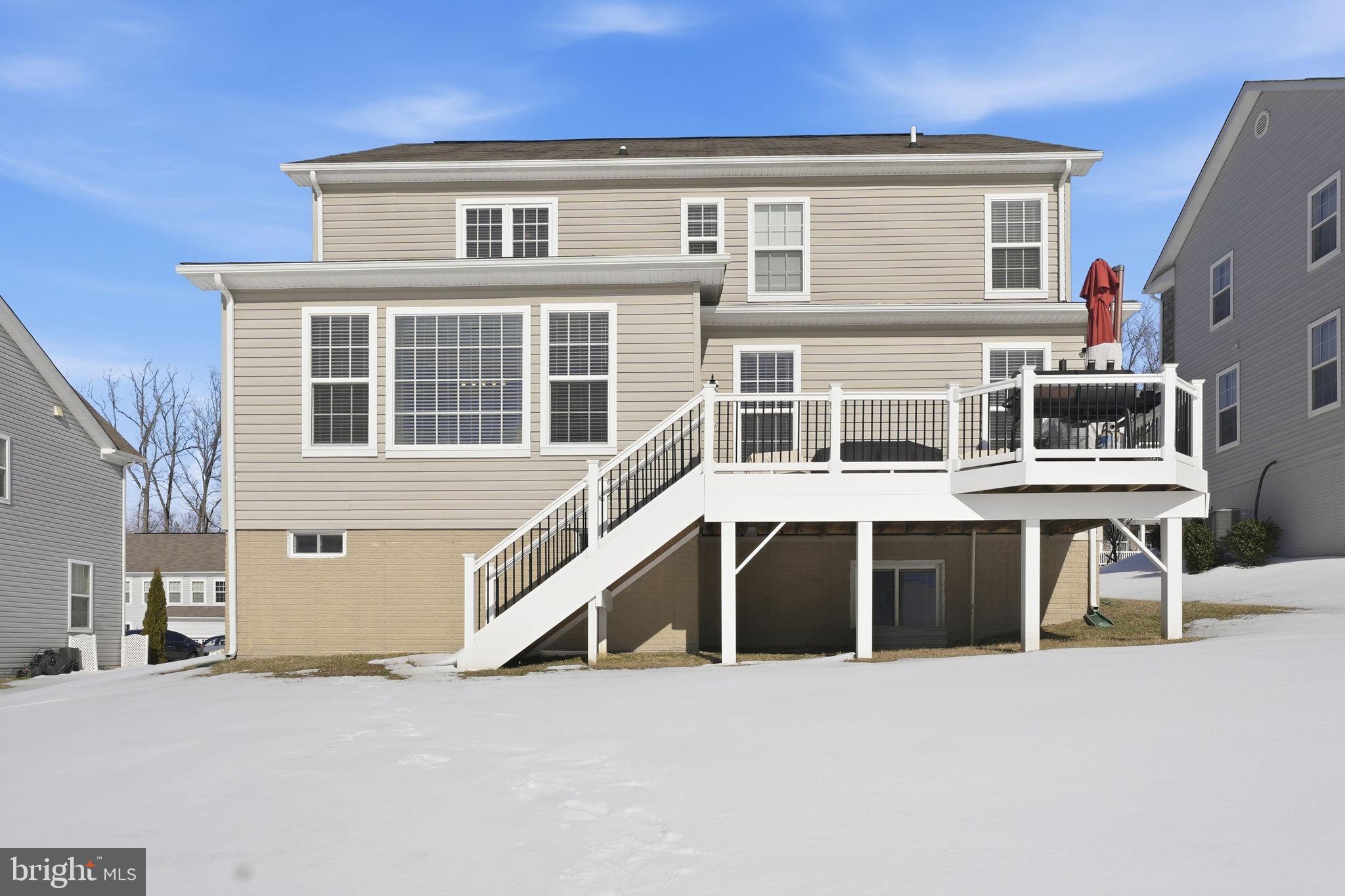 WINDSOR MANOR - Residential