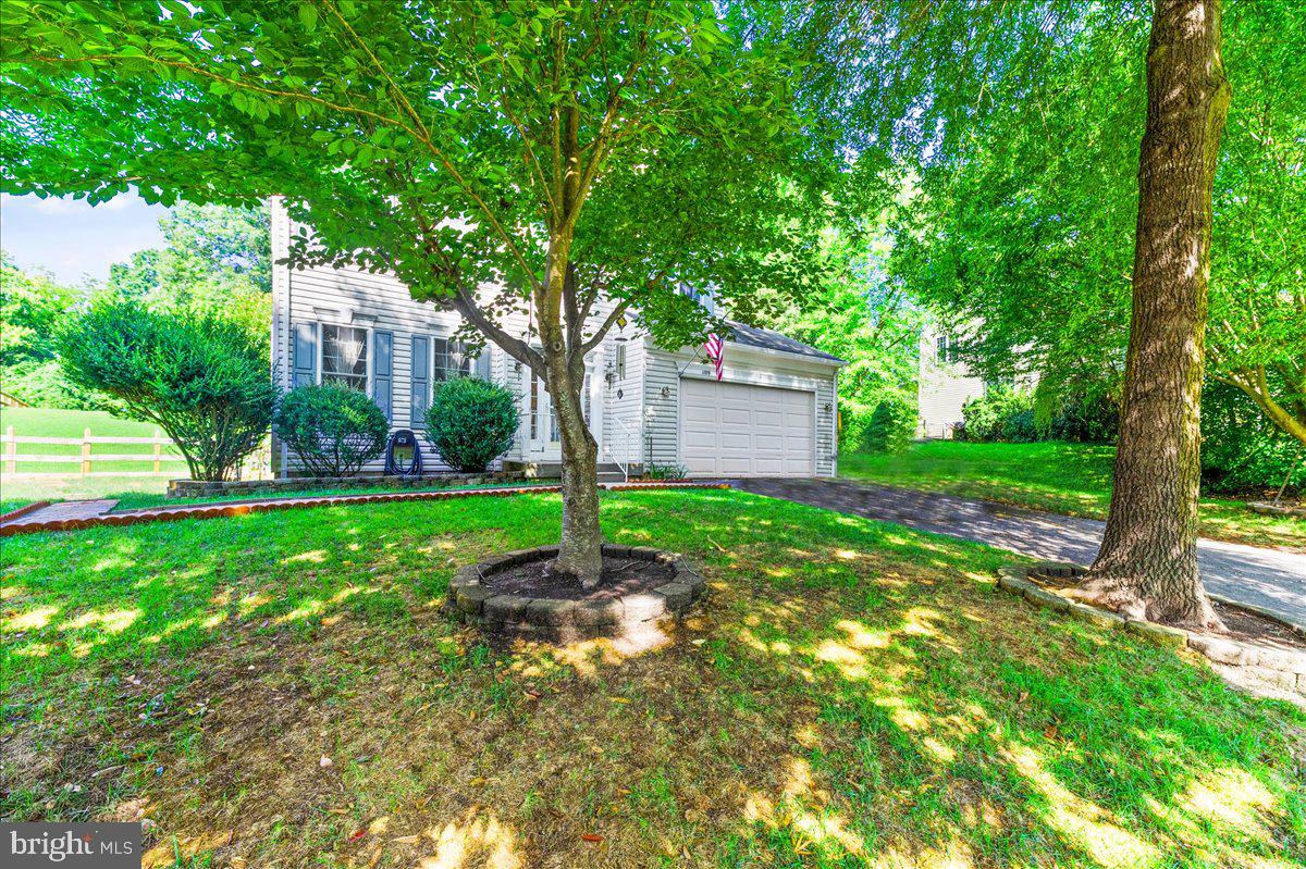 REDWOOD LAKES - Residential