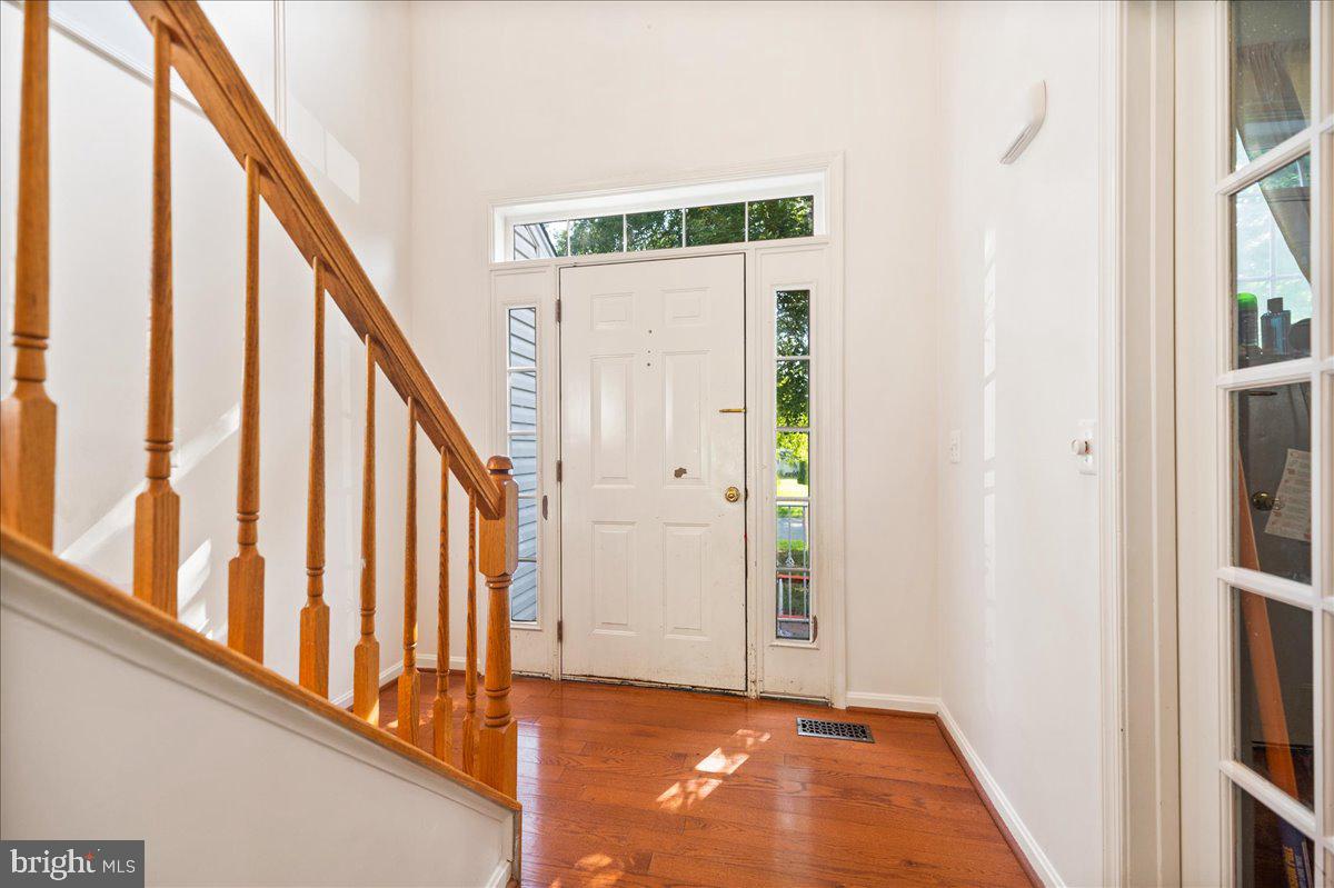 REDWOOD LAKES - Residential