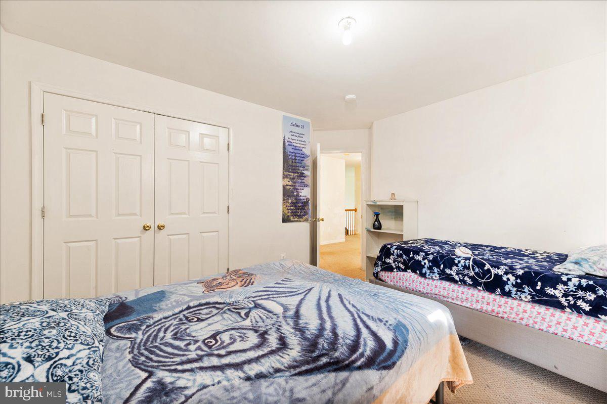 REDWOOD LAKES - Residential