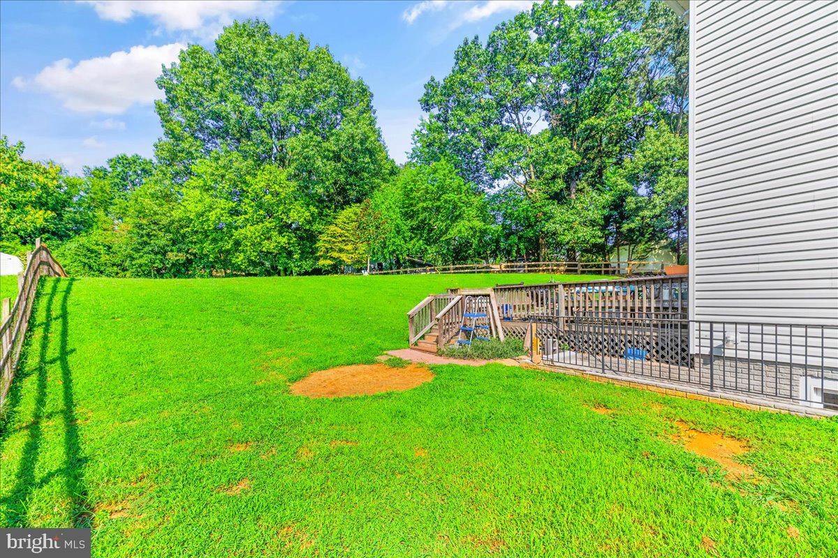 REDWOOD LAKES - Residential