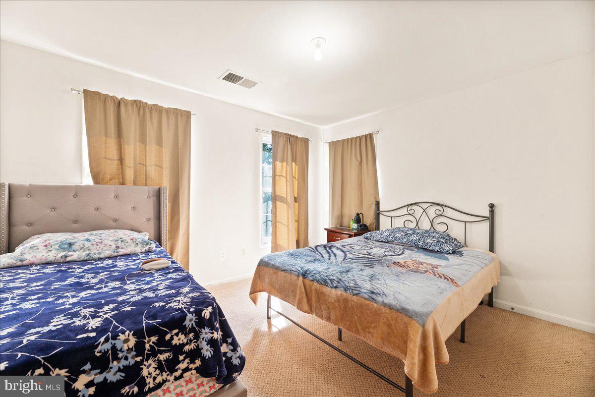 REDWOOD LAKES - Residential