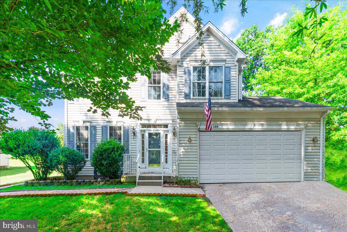 REDWOOD LAKES - Residential