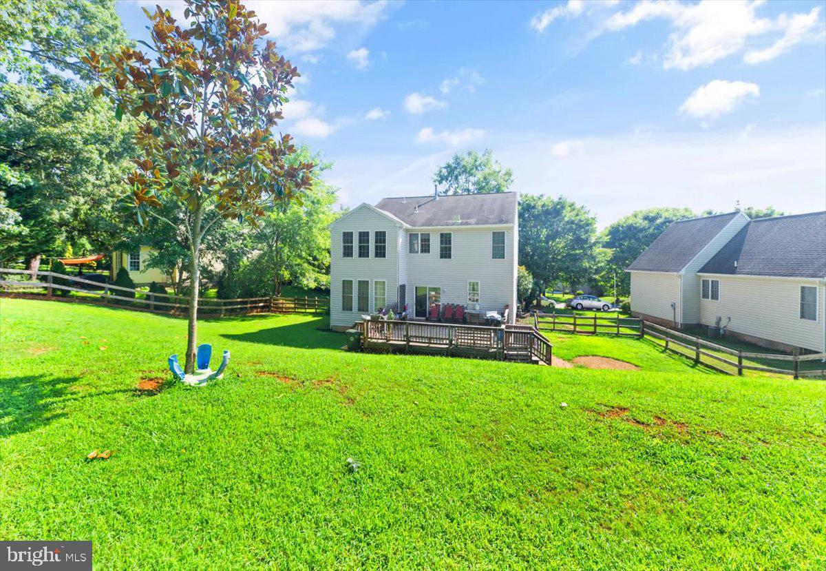 REDWOOD LAKES - Residential