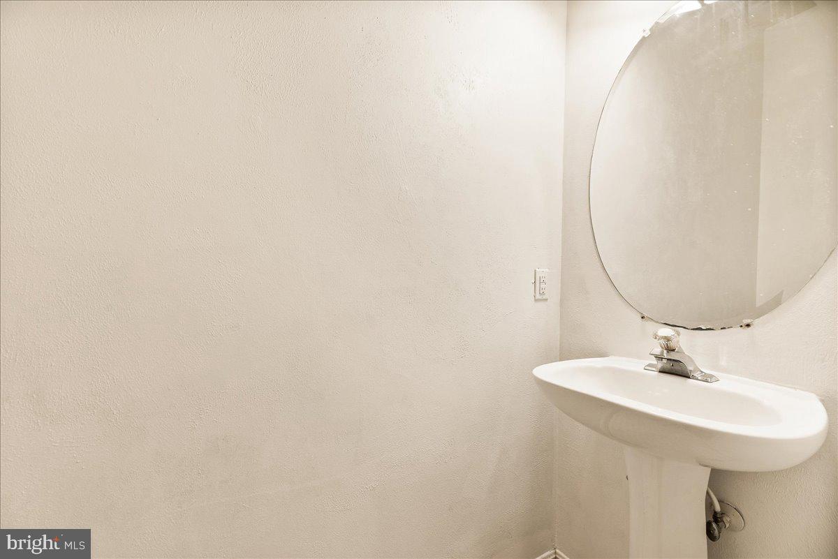 REDWOOD LAKES - Residential