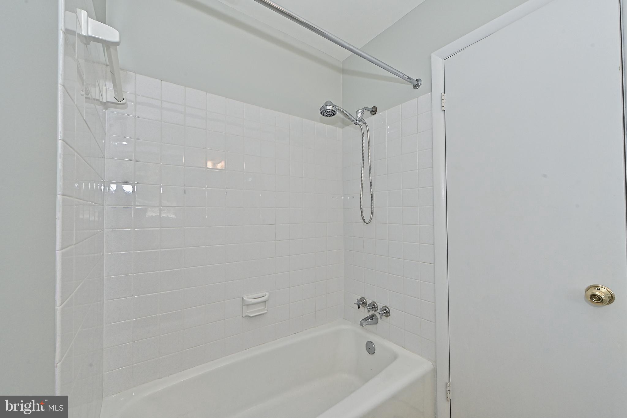 KERRYBROOKE - Residential