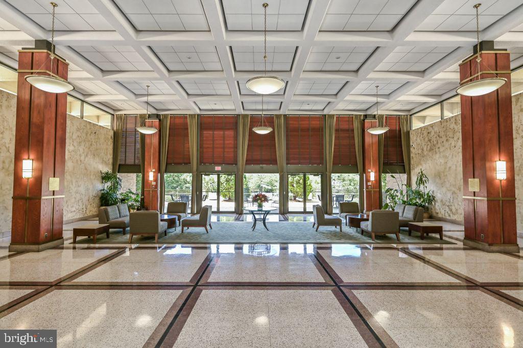 FALLS CHURCH - Residential