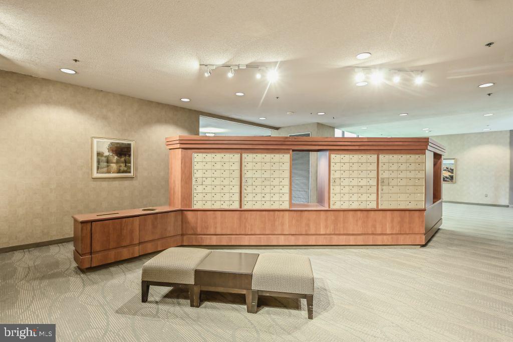 FALLS CHURCH - Residential