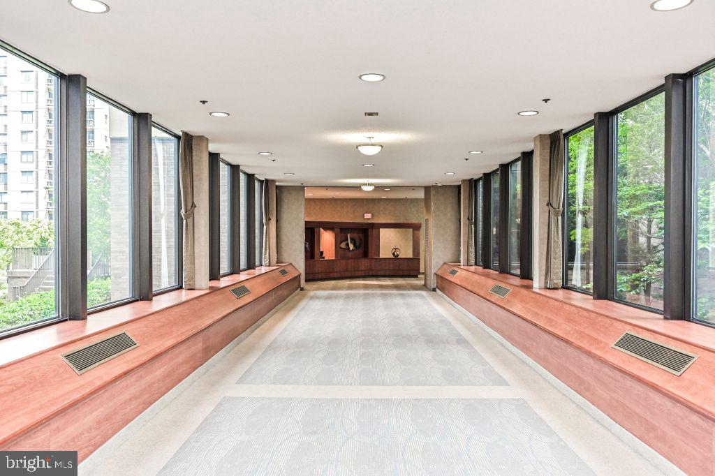 FALLS CHURCH - Residential