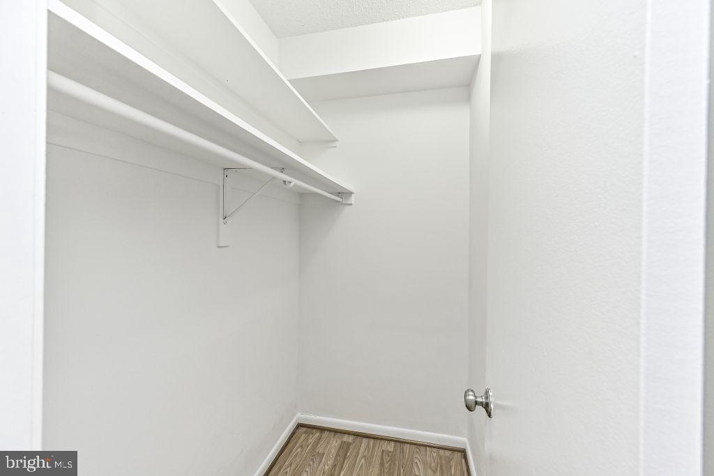 FALLS CHURCH - Residential