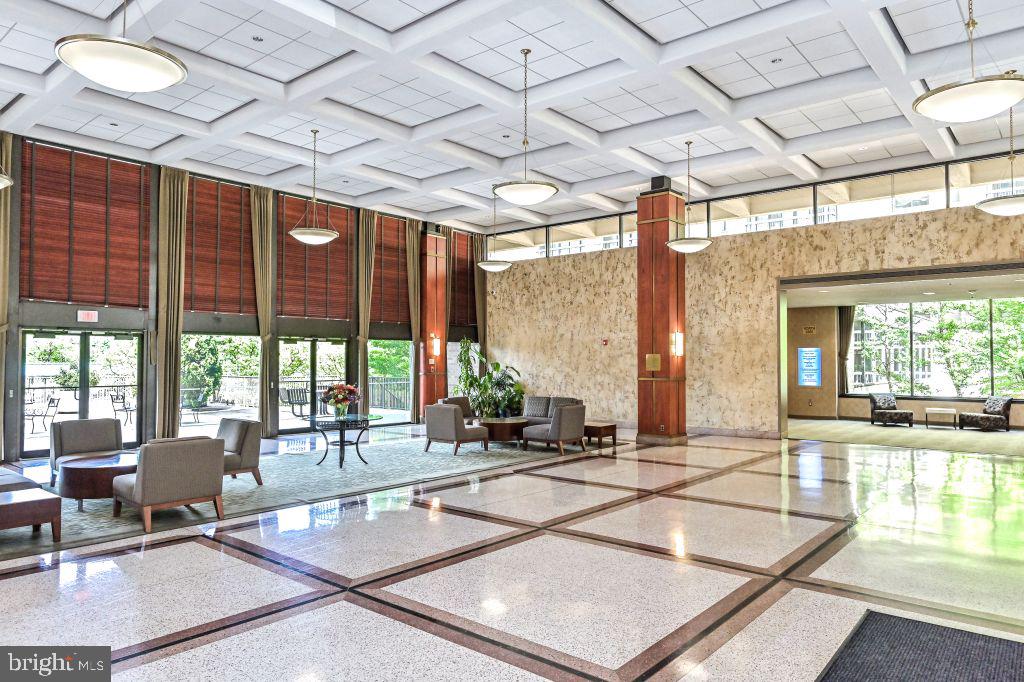 FALLS CHURCH - Residential