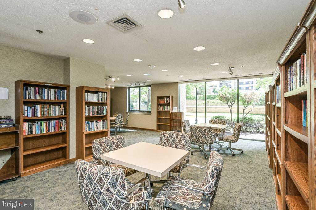 FALLS CHURCH - Residential