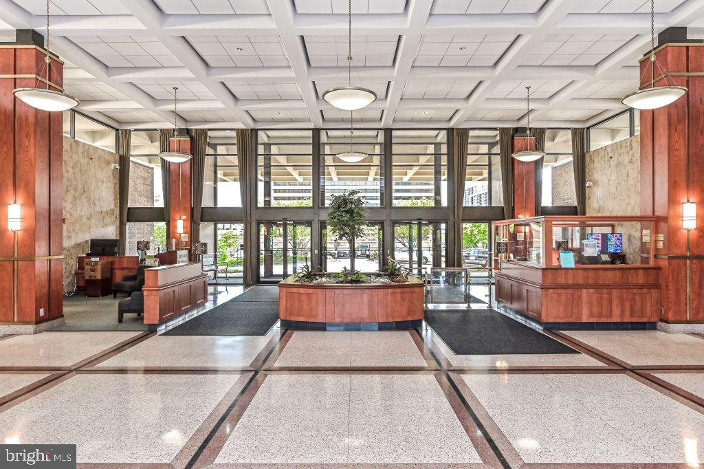 FALLS CHURCH - Residential