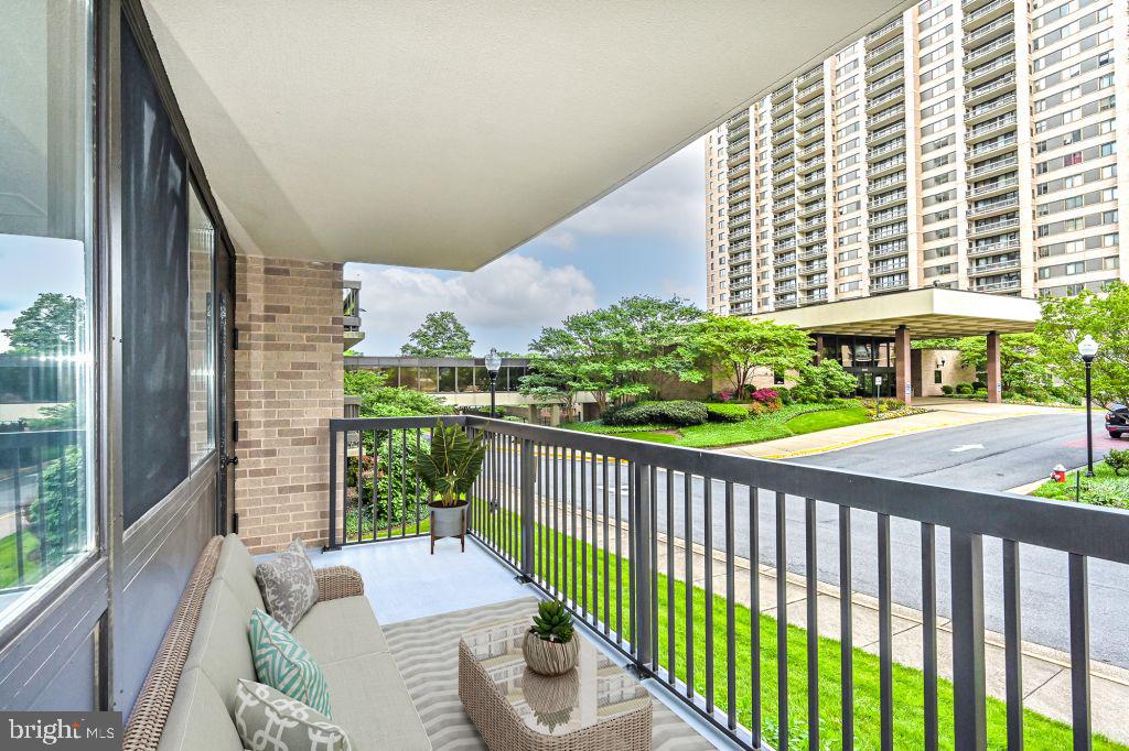 FALLS CHURCH - Residential