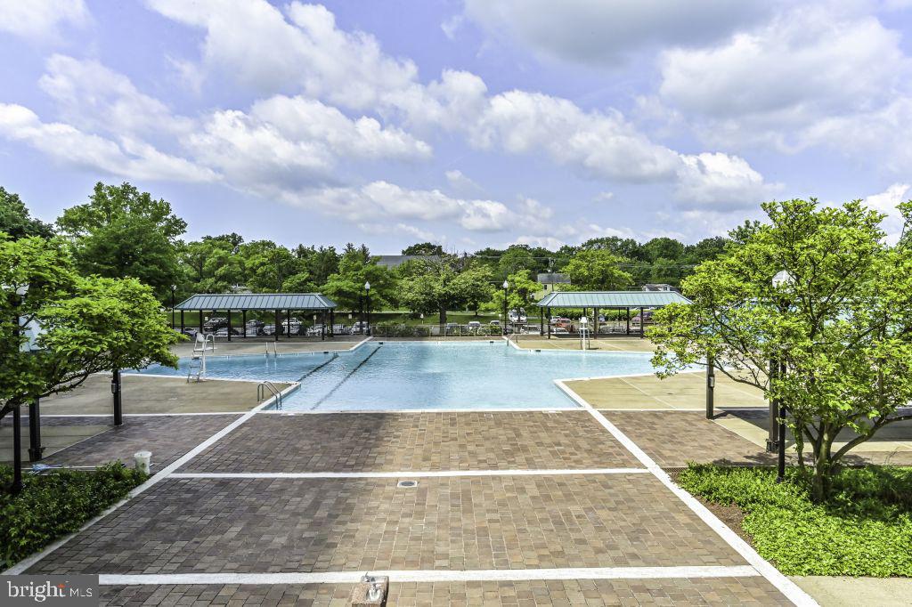 FALLS CHURCH - Residential