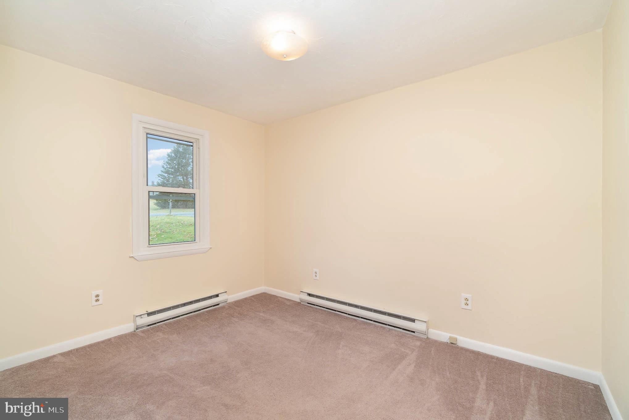 HOLLY ESTATES - Residential