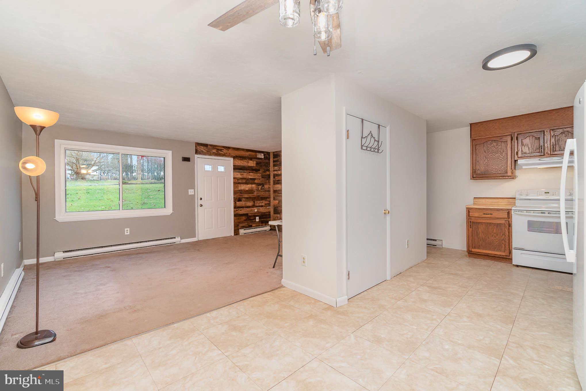 HOLLY ESTATES - Residential