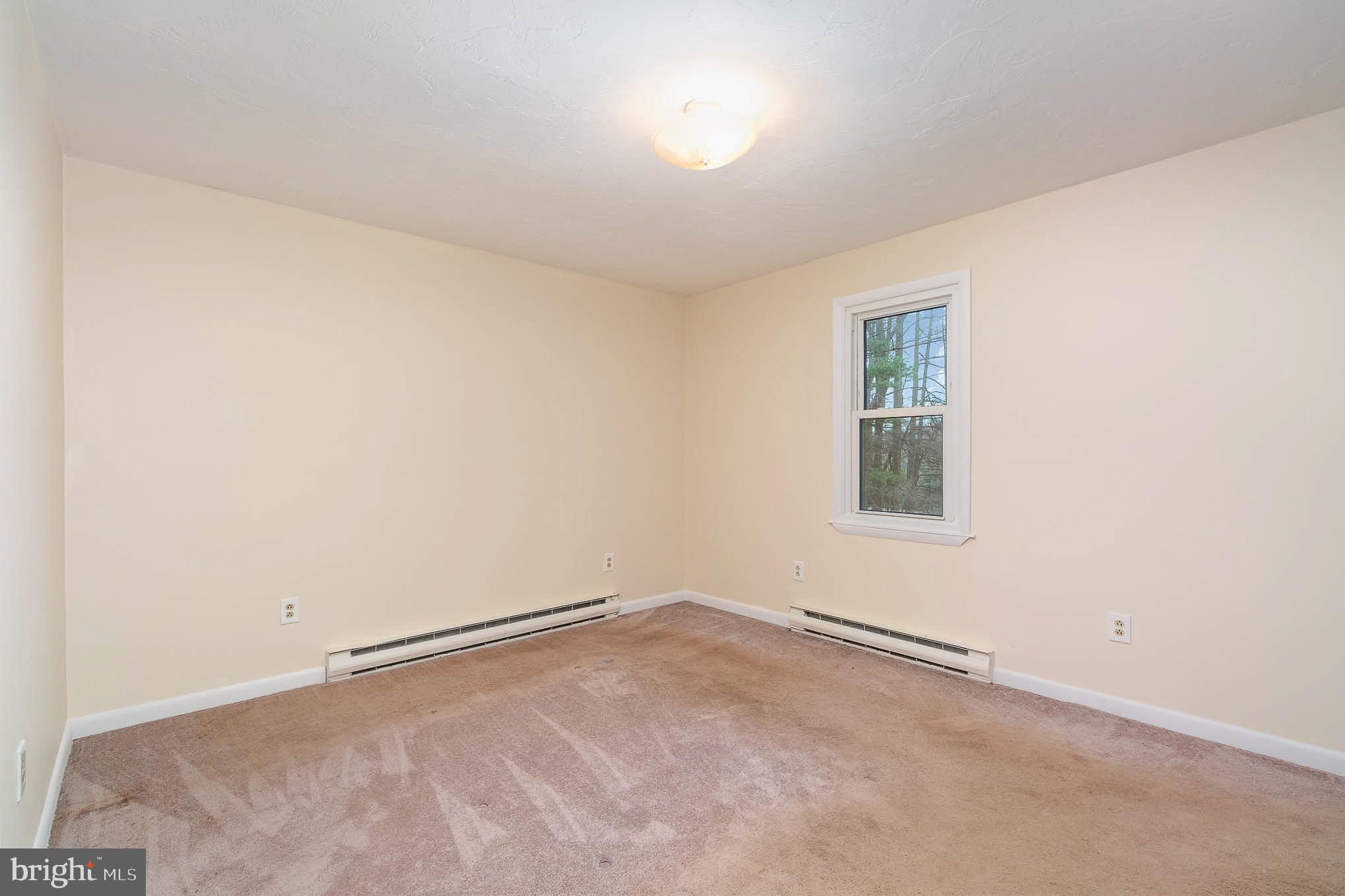 HOLLY ESTATES - Residential