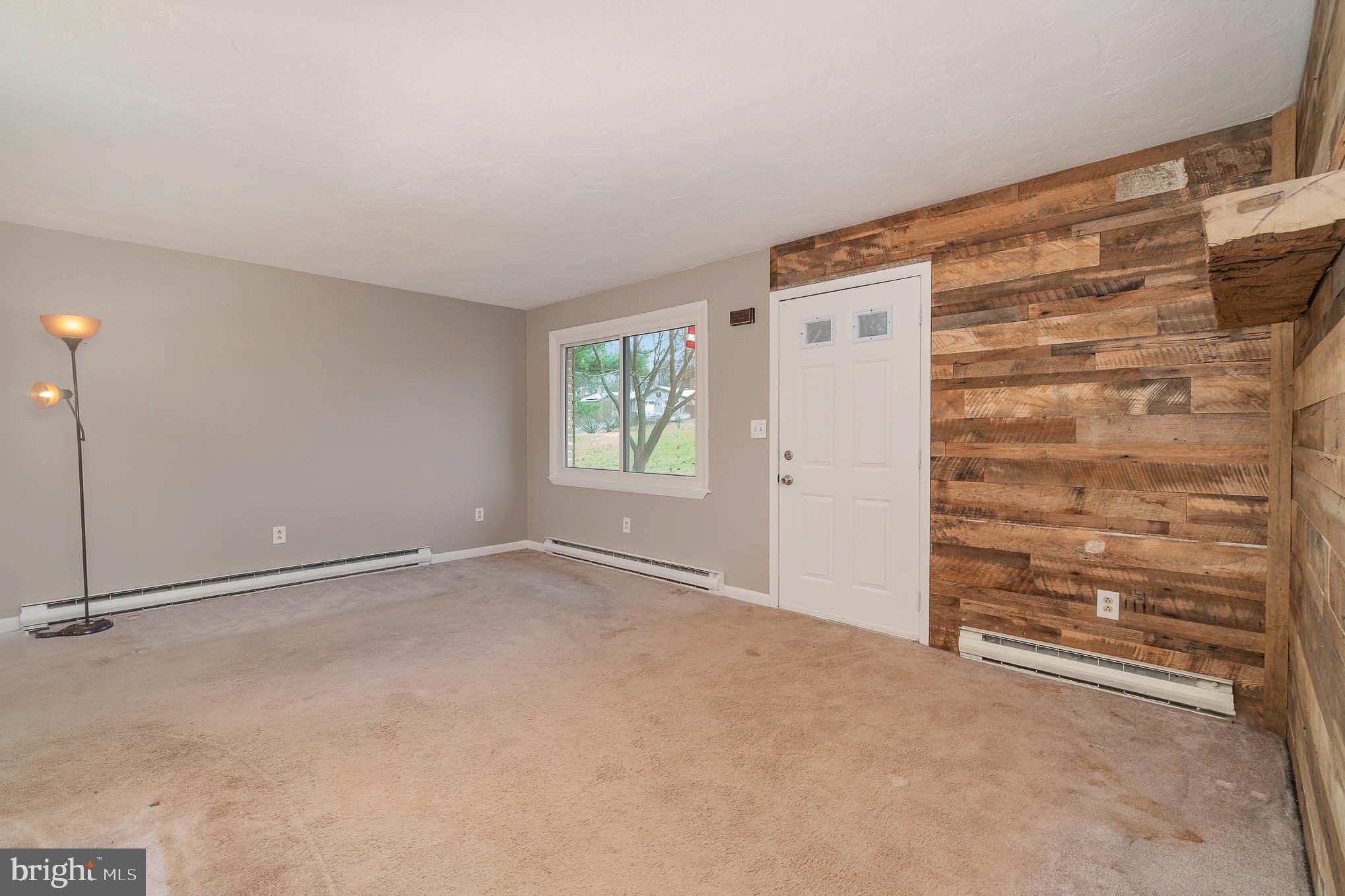 HOLLY ESTATES - Residential