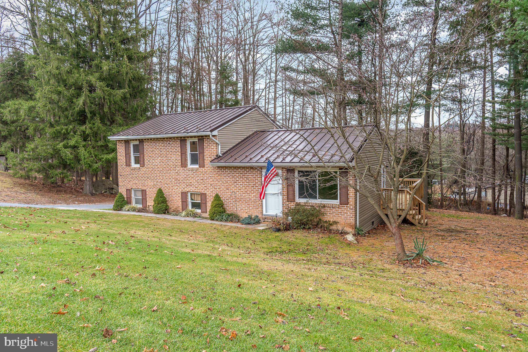 HOLLY ESTATES - Residential