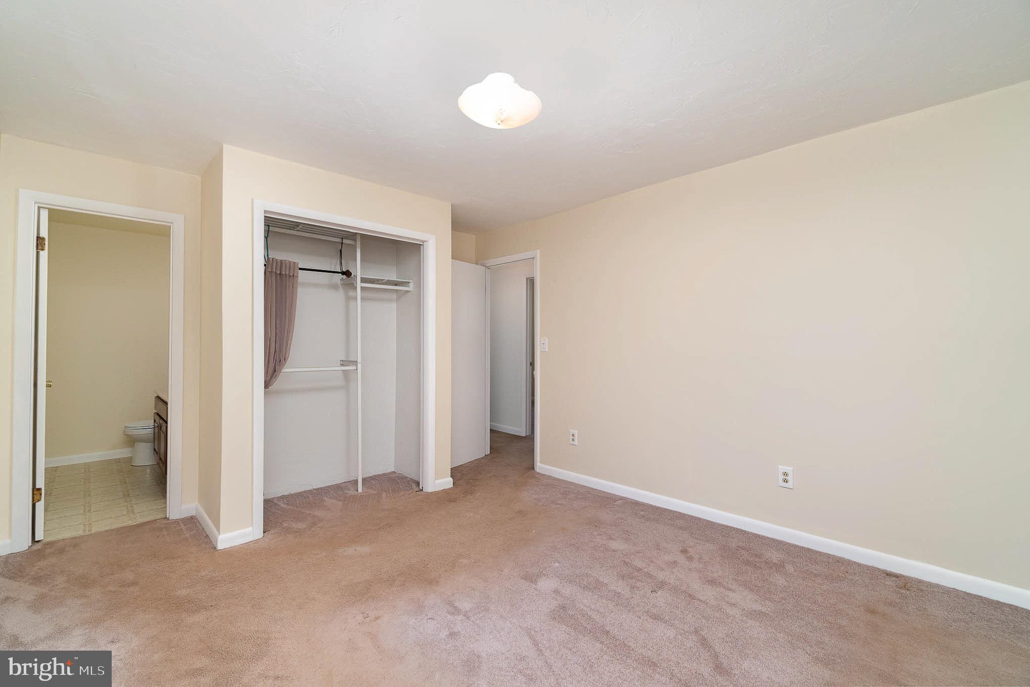 HOLLY ESTATES - Residential
