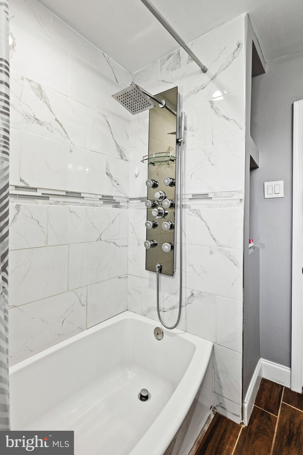 ORIGINAL NORTHWOOD - Residential