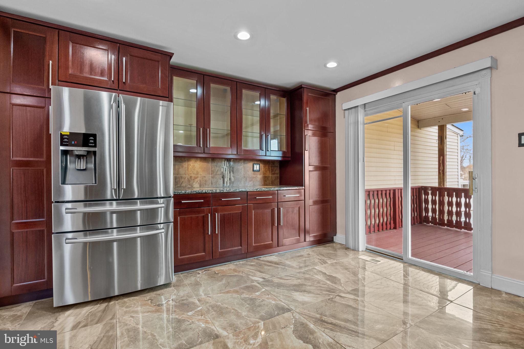 HIDDEN VALLEY - Residential