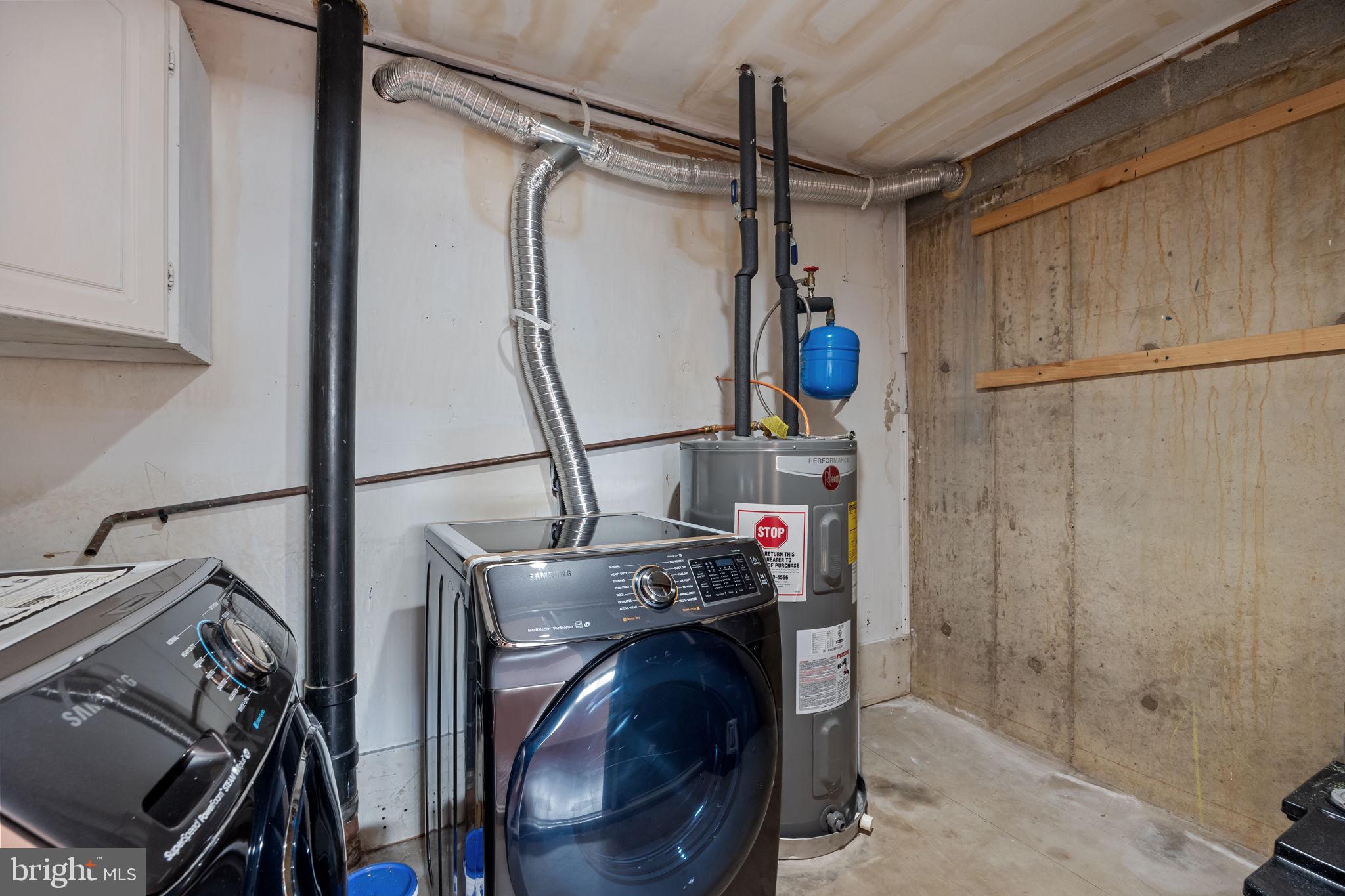 HIDDEN VALLEY - Residential