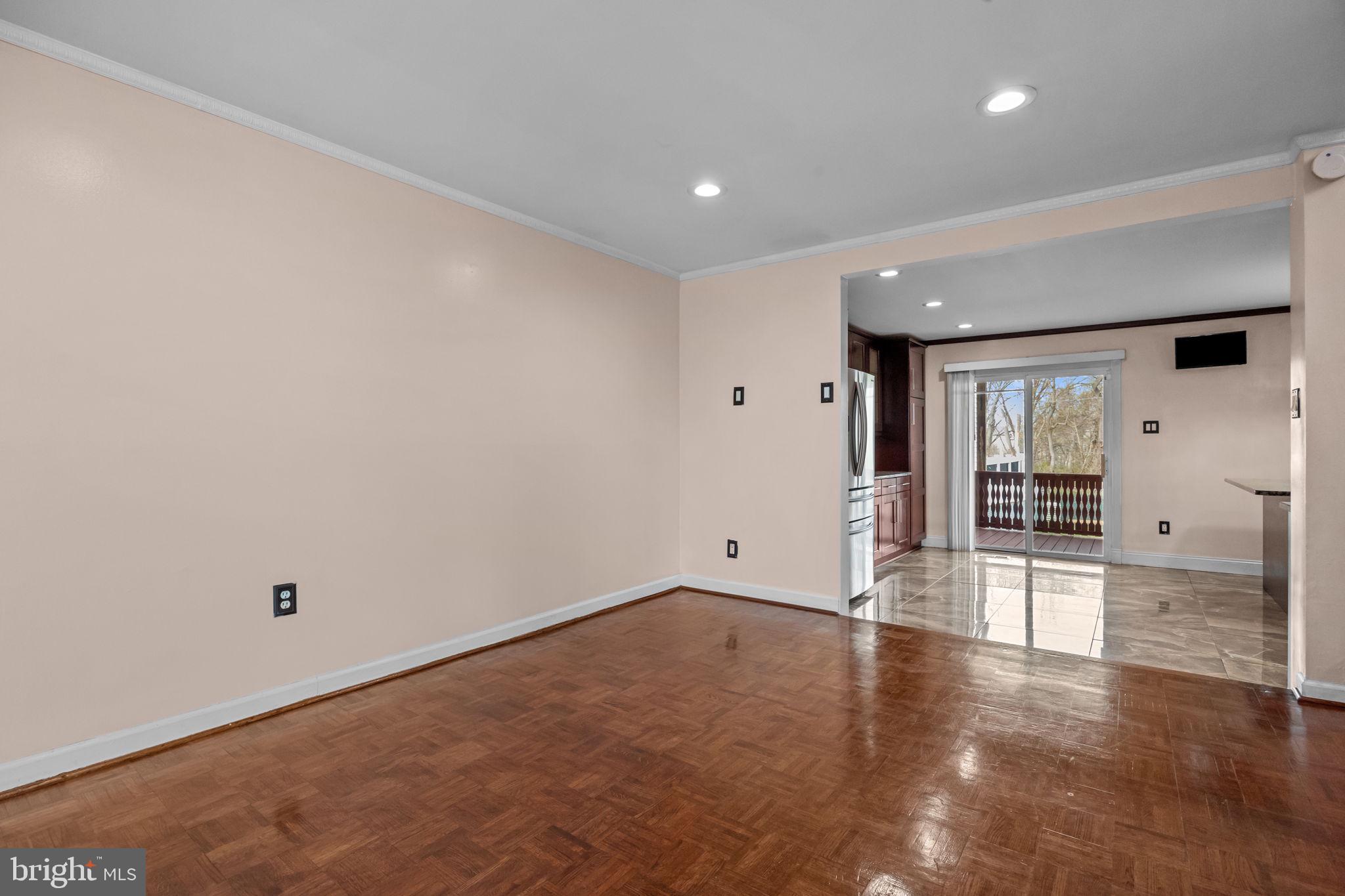 HIDDEN VALLEY - Residential