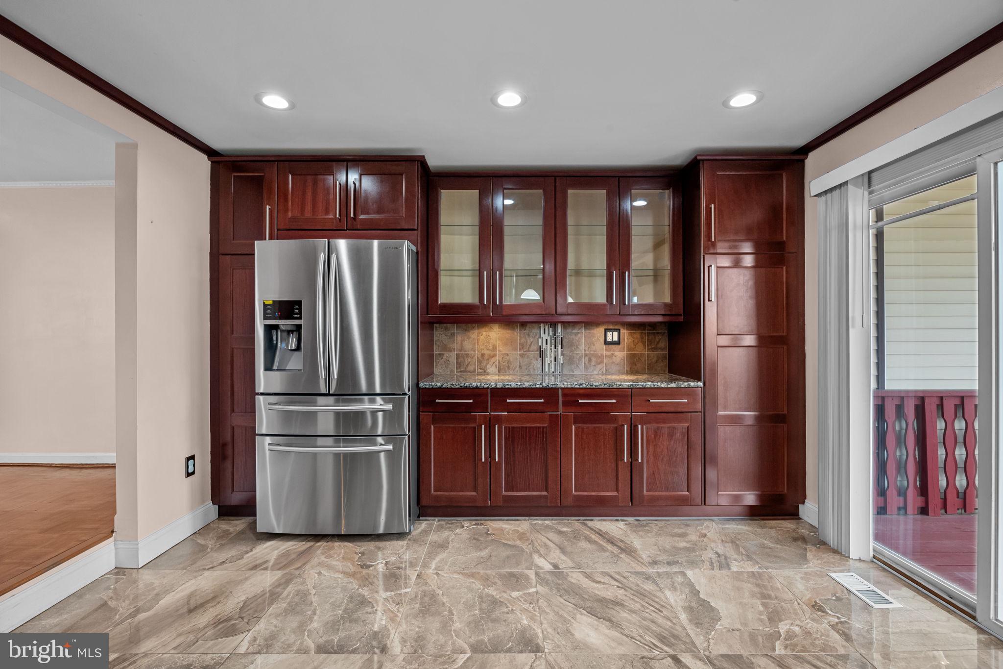 HIDDEN VALLEY - Residential