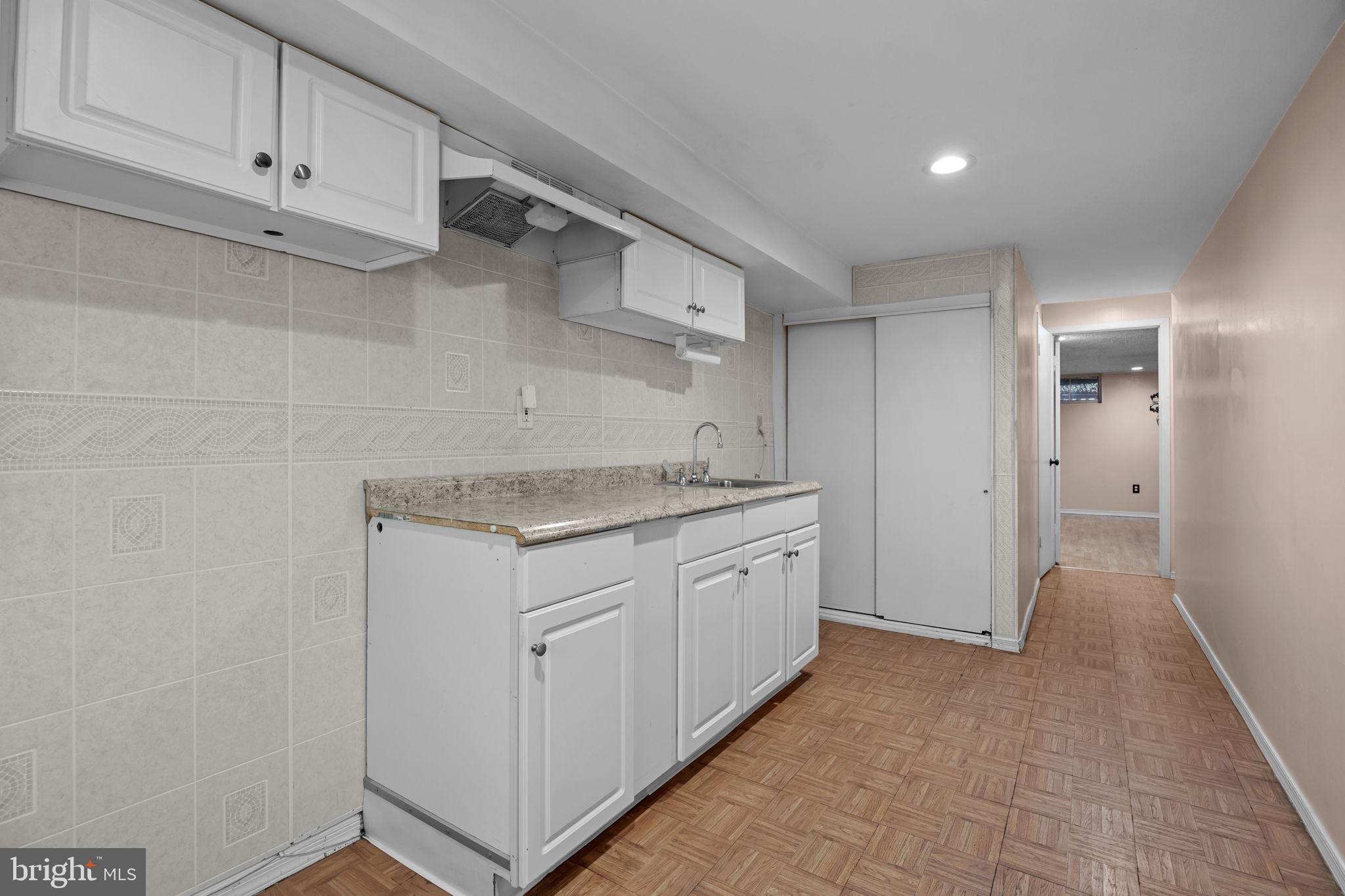 HIDDEN VALLEY - Residential