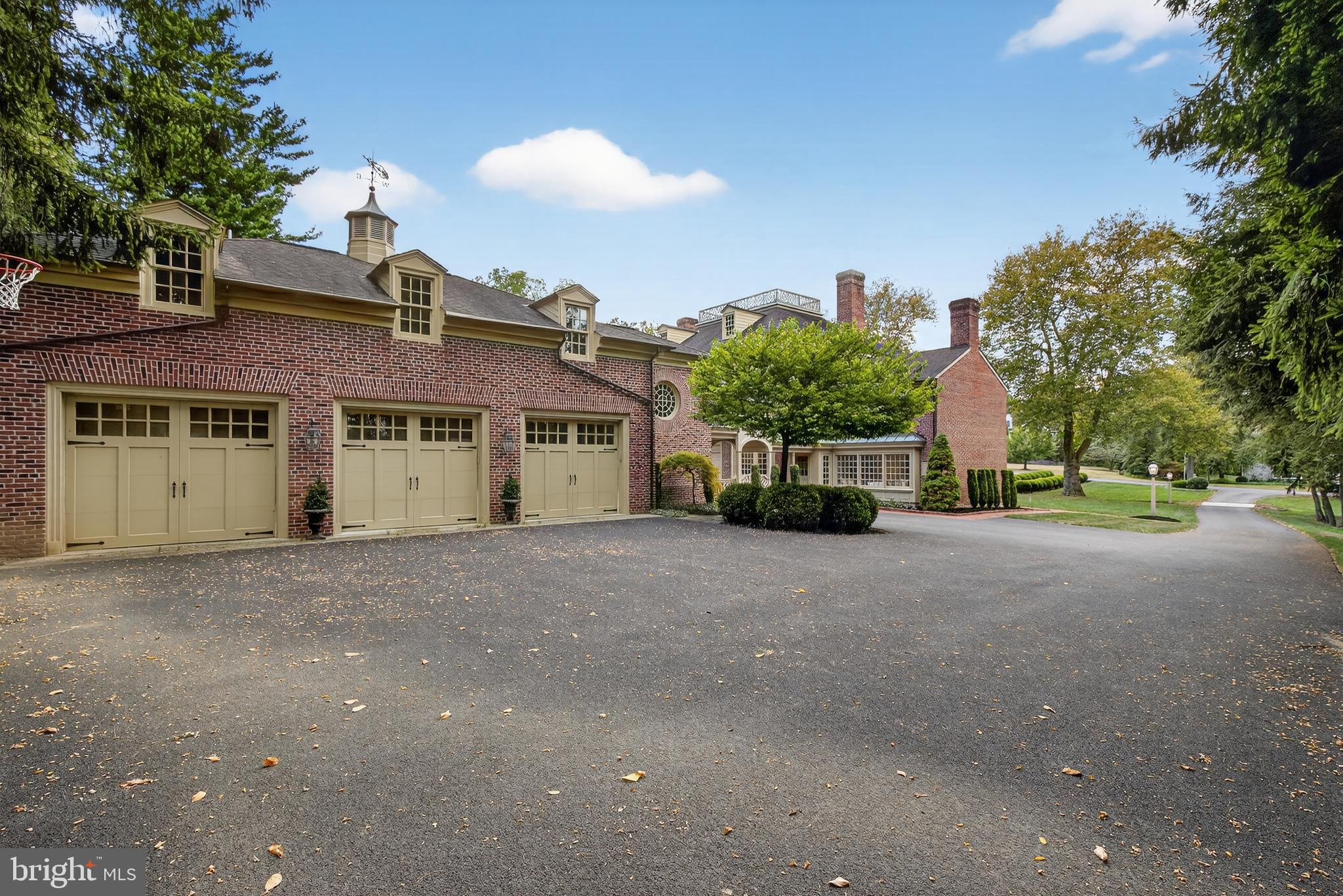 WYNDHAM HILLS - Residential