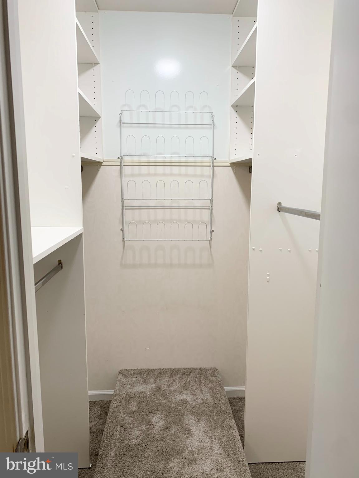 POTOMAC RIDGE - Residential Lease